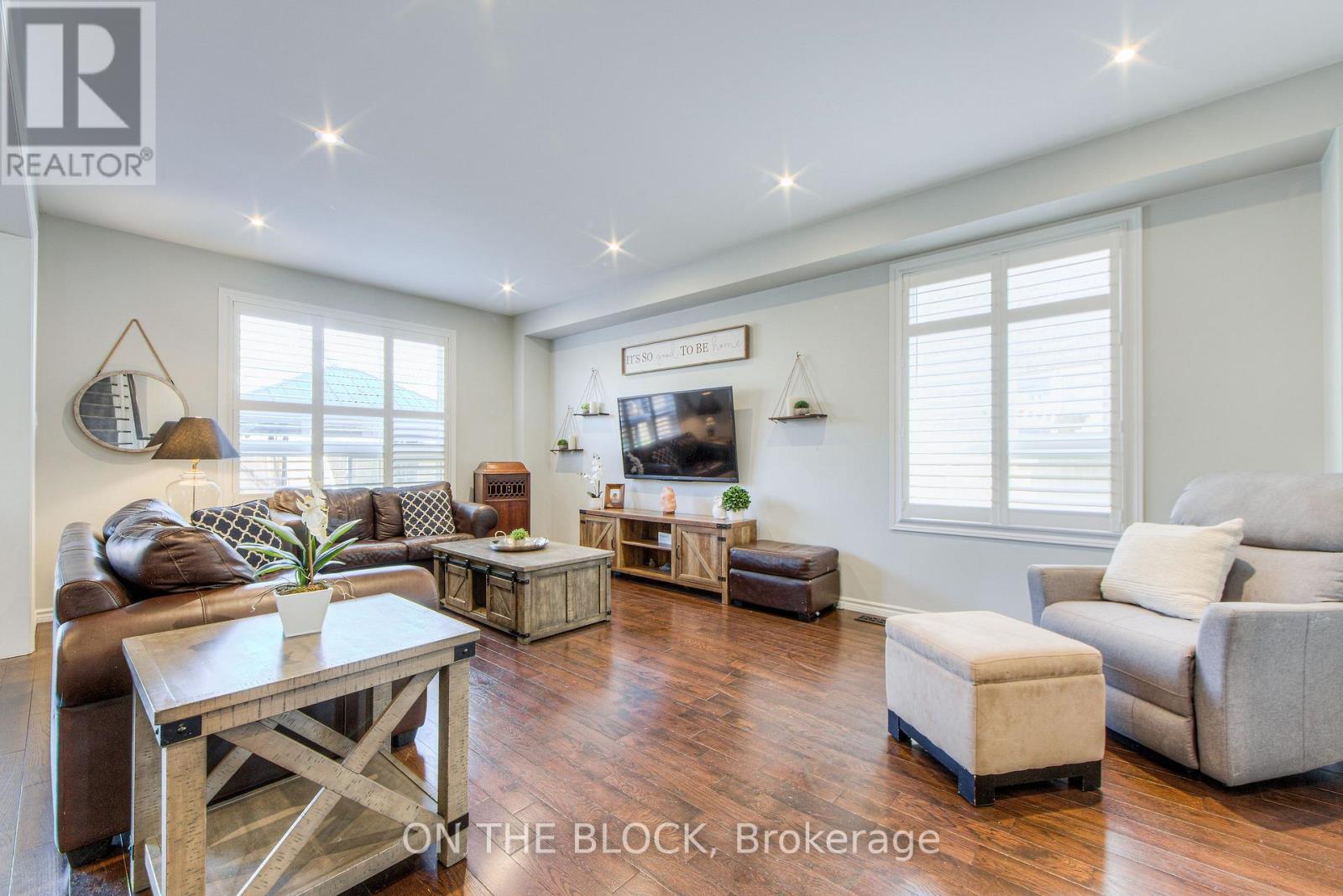 Photo 9 of 59 Hawke Crescent, New Tecumseth ON
