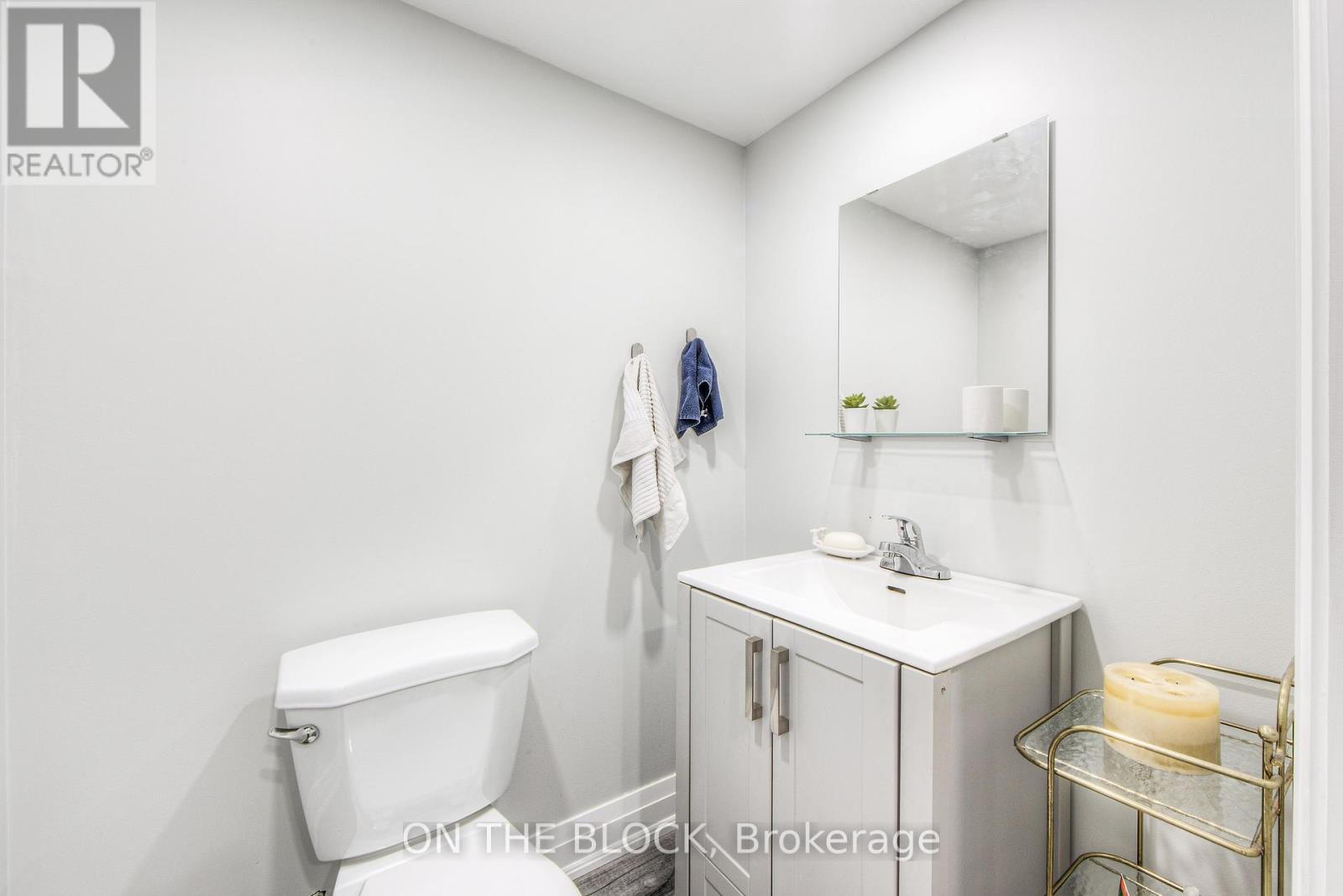 Photo 44 of 59 Hawke Crescent, New Tecumseth ON