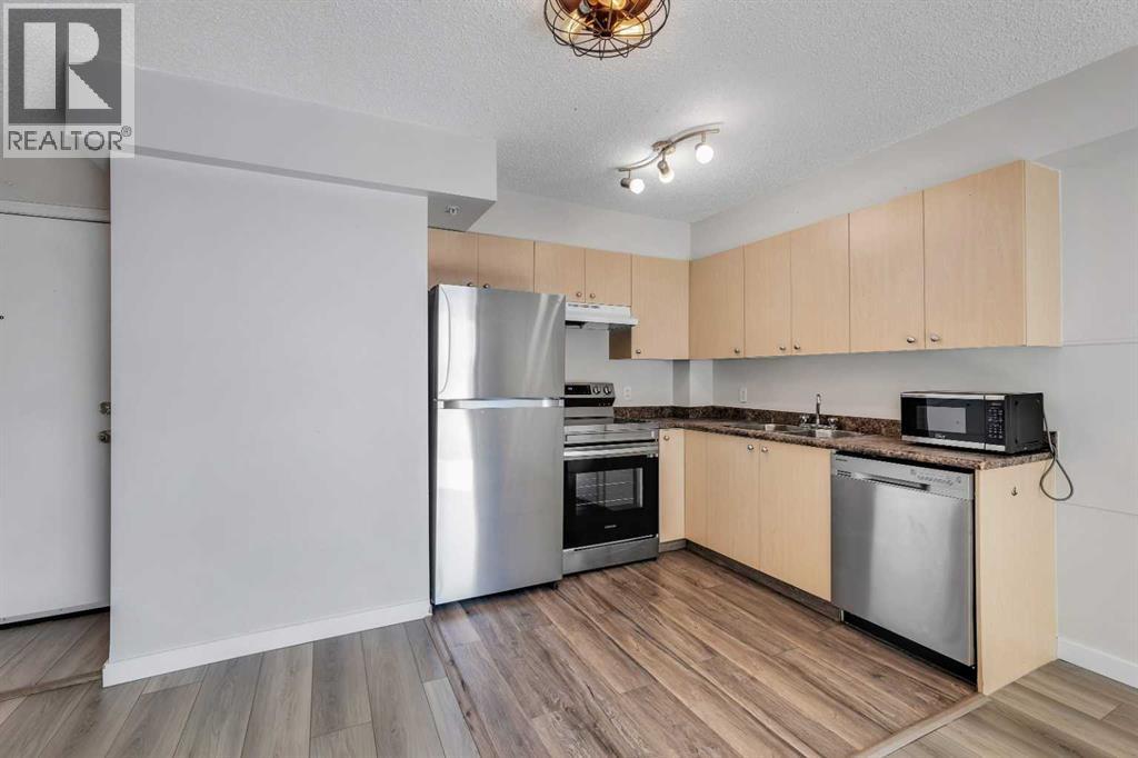 Photo 12 of 1715 1111 6 Avenue Sw, Calgary AB
