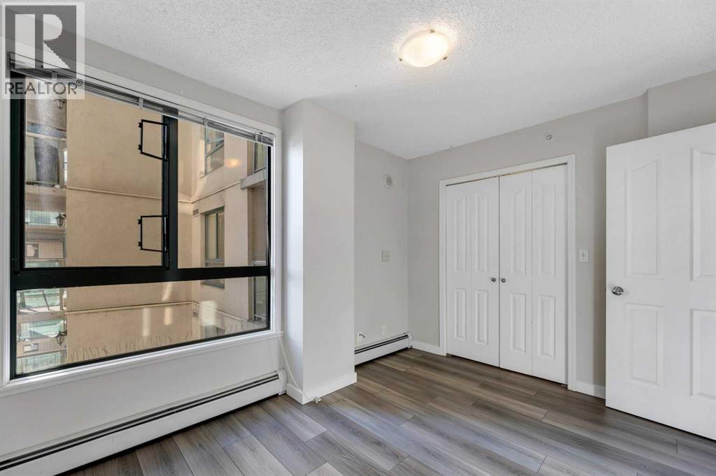 Photo 2 of 1715 1111 6 Avenue Sw, Calgary AB