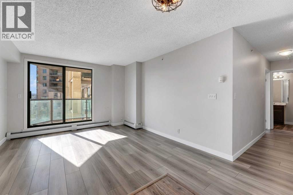 Photo 4 of 1715 1111 6 Avenue Sw, Calgary AB
