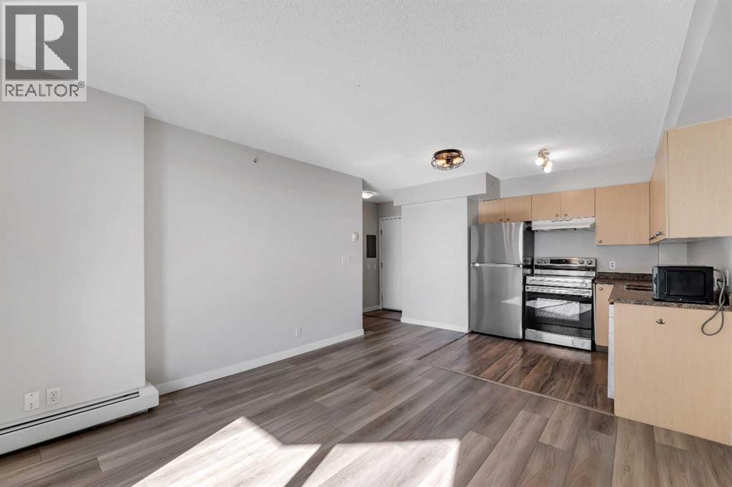 Photo 3 of 1715 1111 6 Avenue Sw, Calgary AB