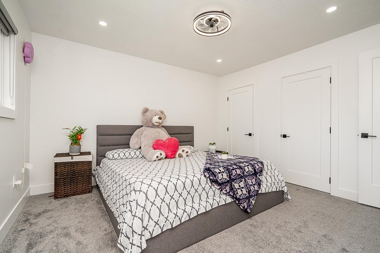 Photo 22 of 17233 60 Avenue, Surrey BC
