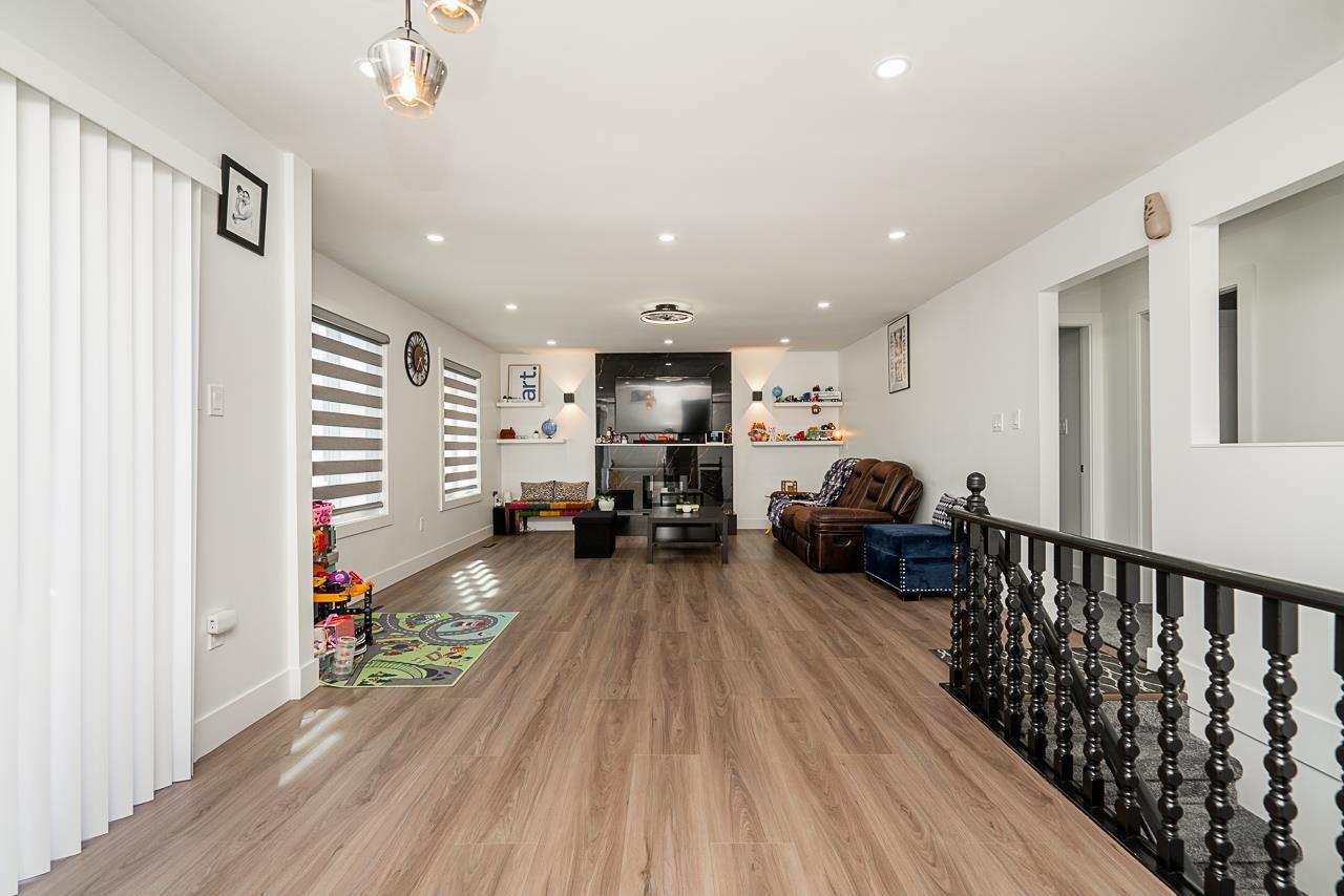 Photo 30 of 17233 60 Avenue, Surrey BC