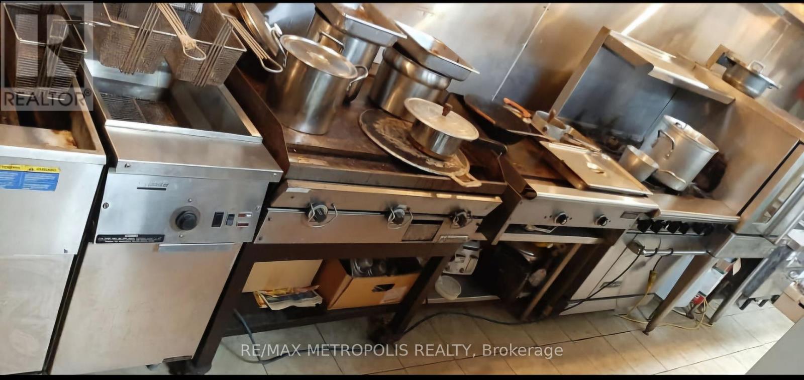 Photo 1 of 5118 Dundas Street W, Toronto ON