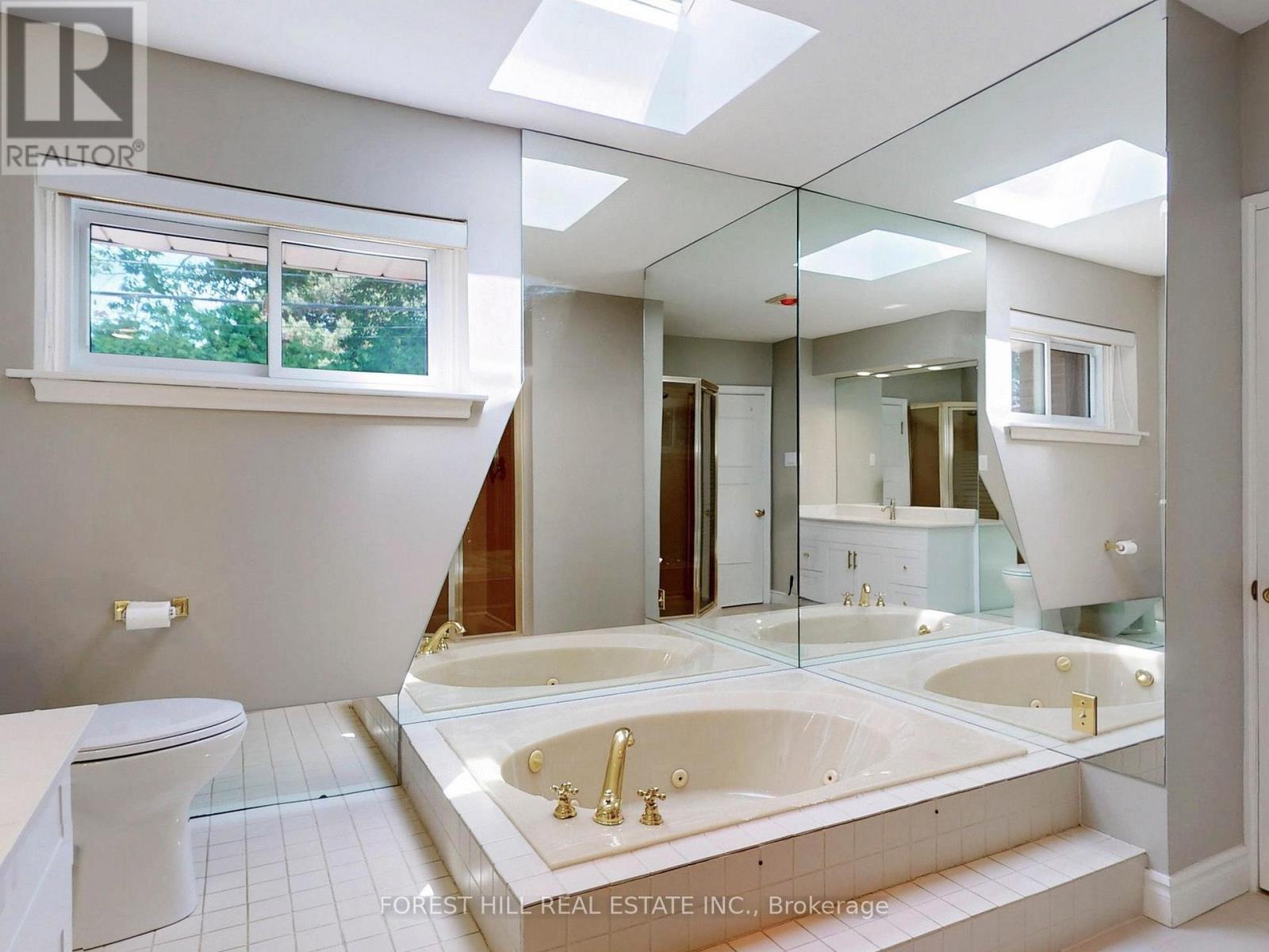 Photo 21 of 46 Chelford Road, Toronto ON