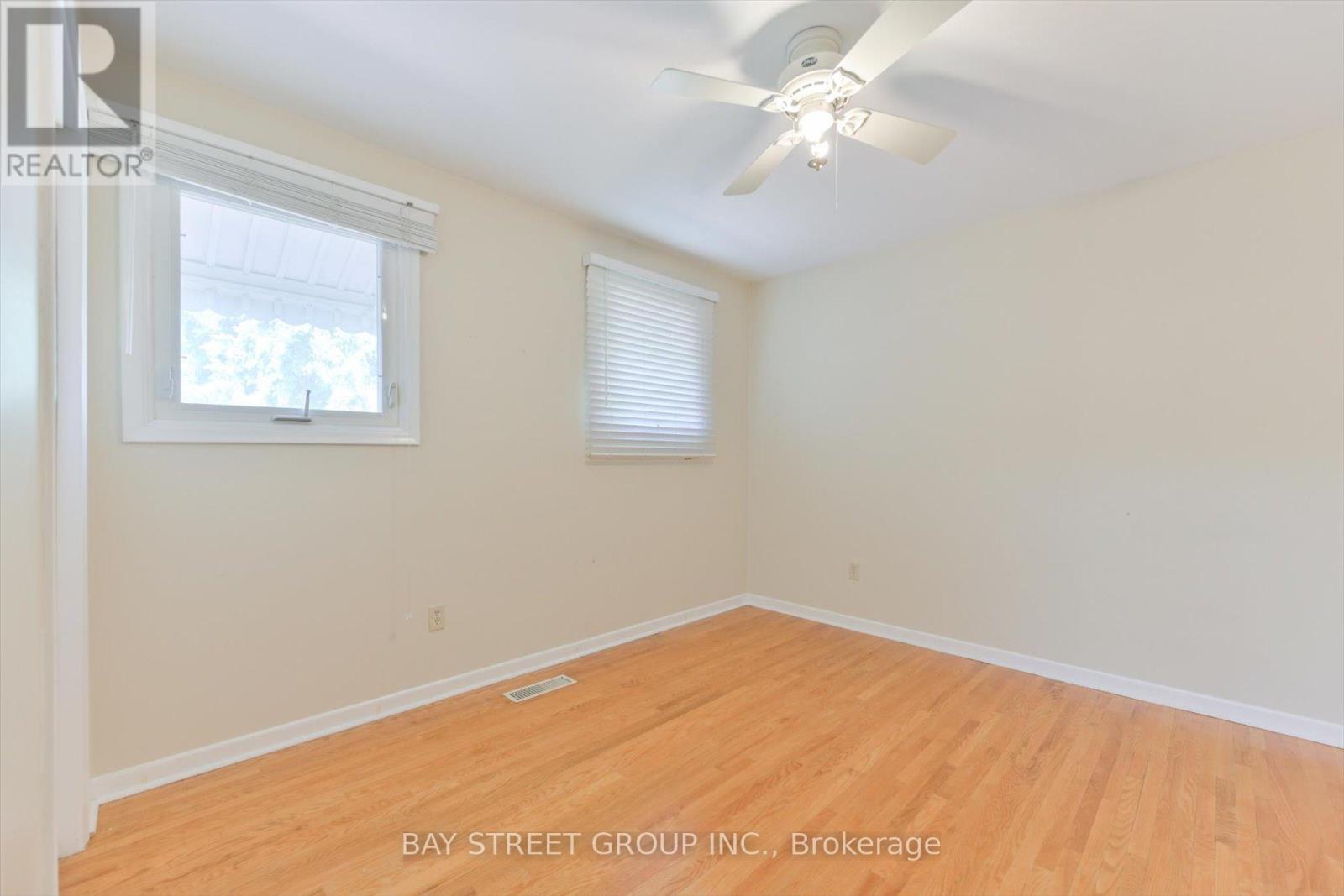 Photo 33 of 33 Kilchurn Castle Drive, Toronto ON