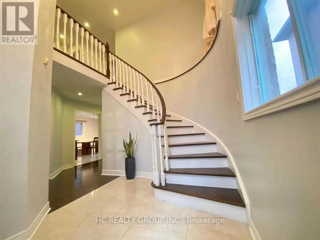 Photo 2 of 97 Woodriver Street, Richmond Hill ON