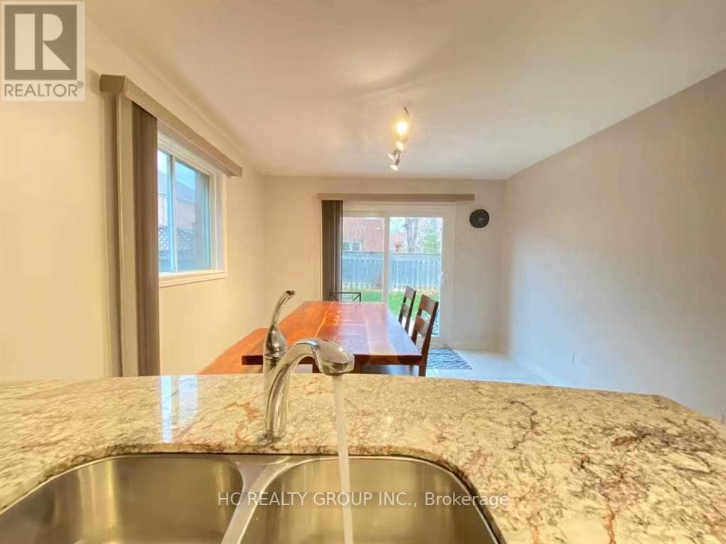 Photo 7 of 97 Woodriver Street, Richmond Hill ON