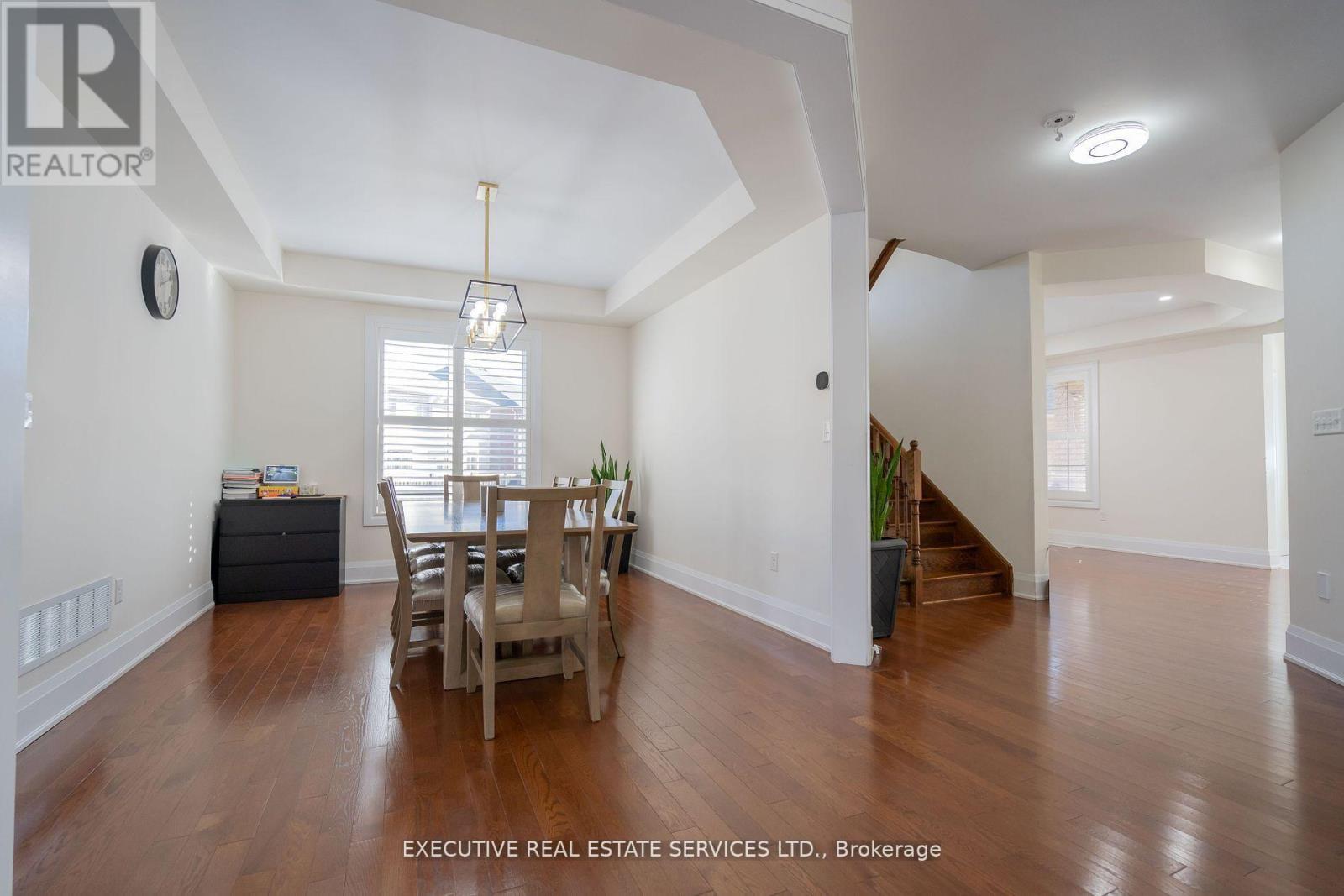 Photo 21 of 11 Goodsway Trail, Brampton ON