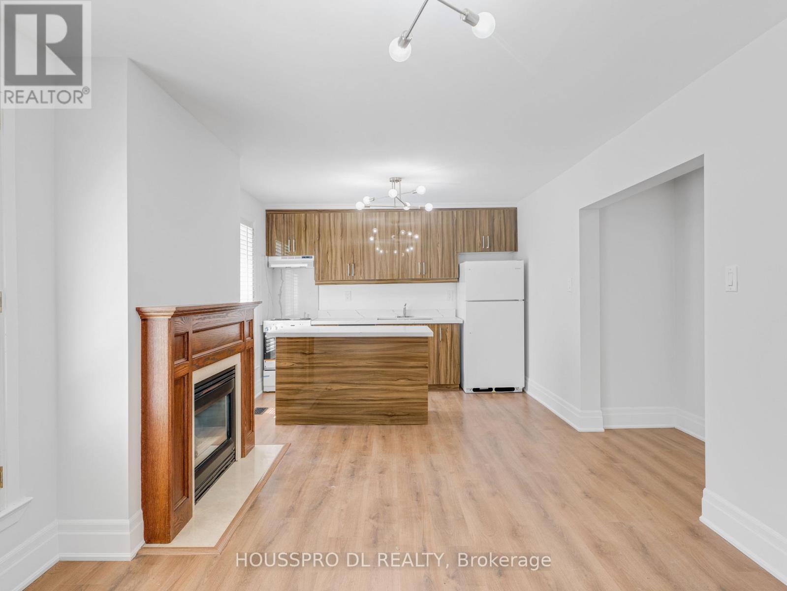 Photo 7 of Lower Level 21 Drury Lane, Toronto ON