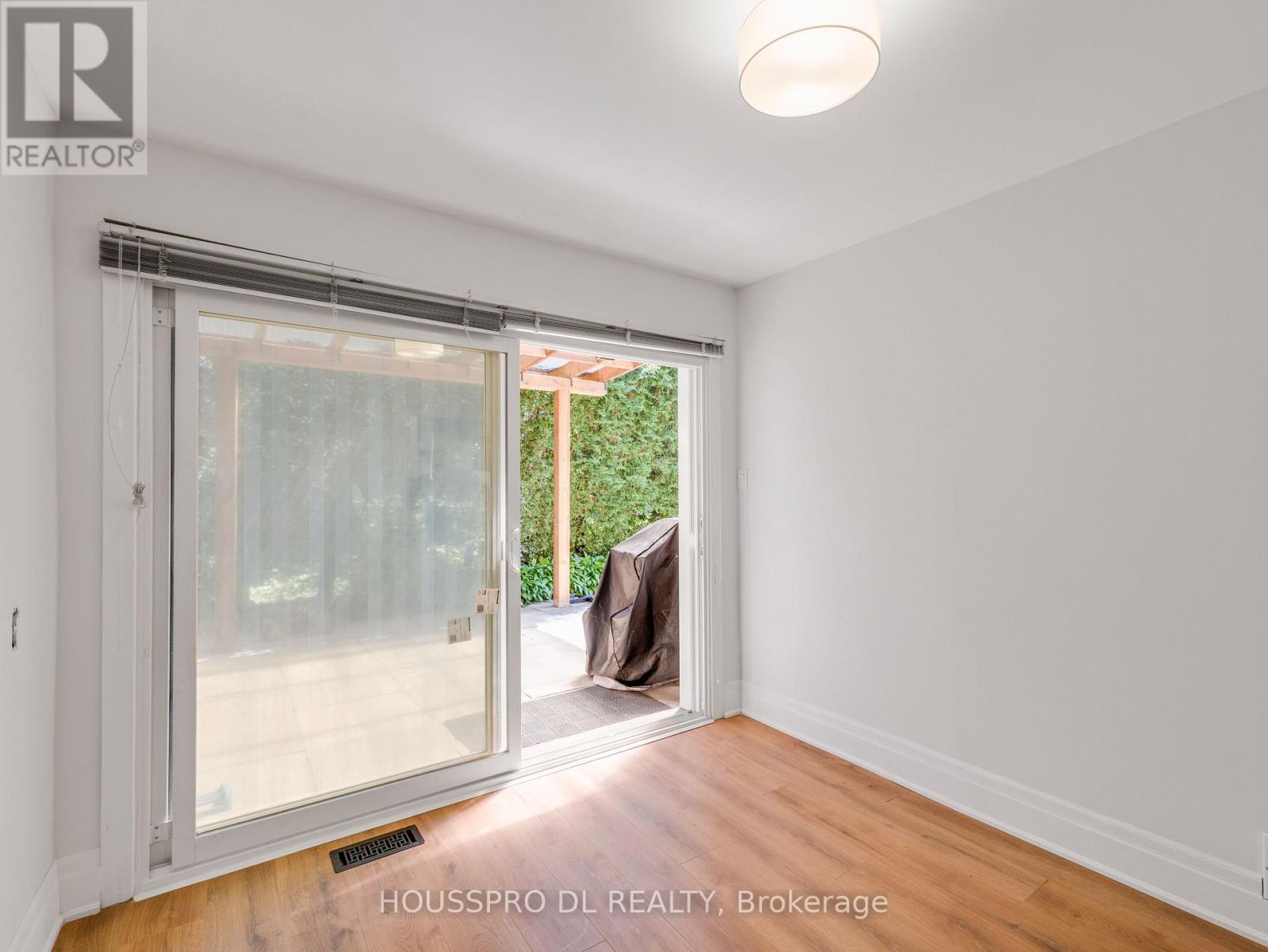 Photo 9 of Lower Level 21 Drury Lane, Toronto ON