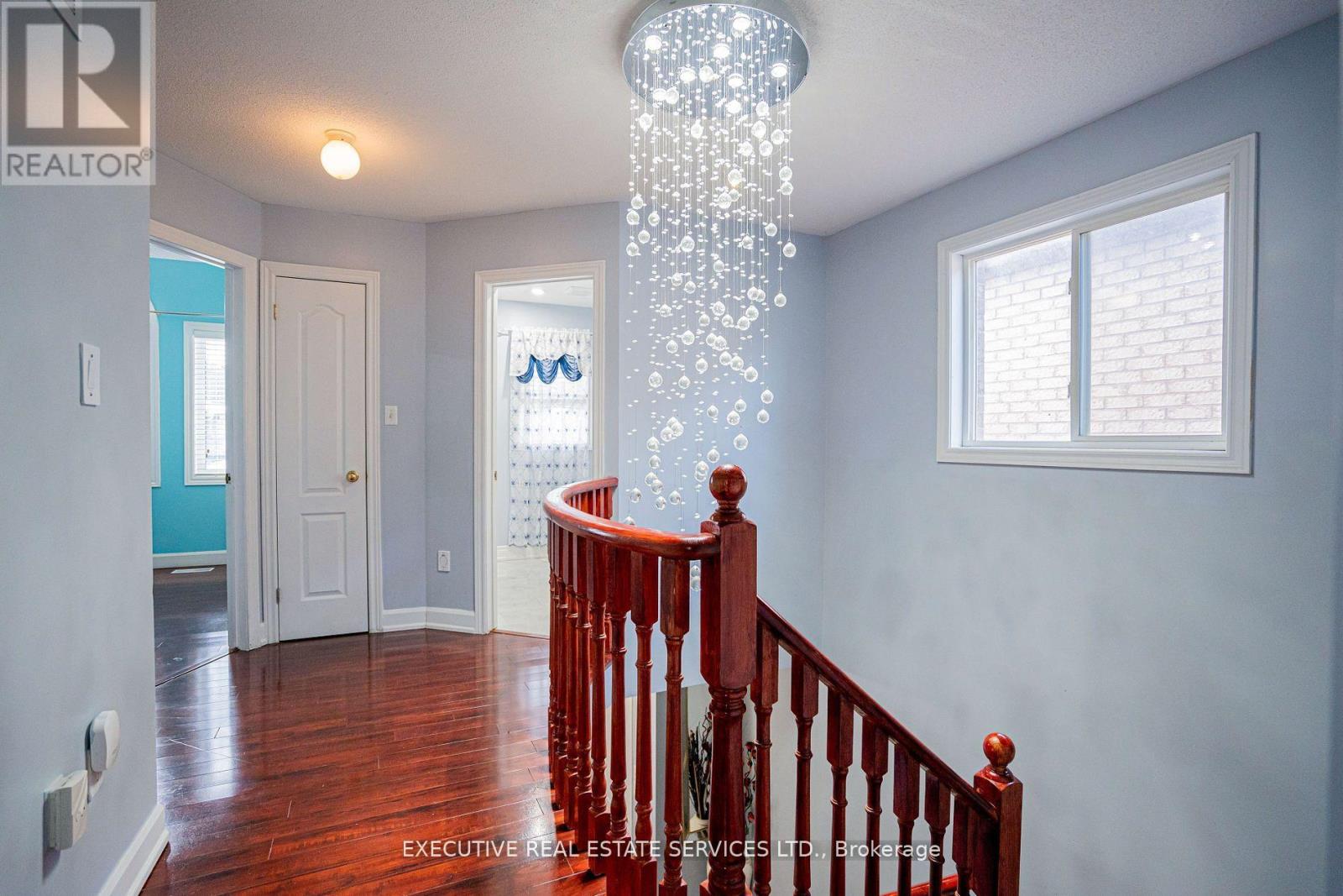 Photo 33 of 27 Savita Road, Brampton ON