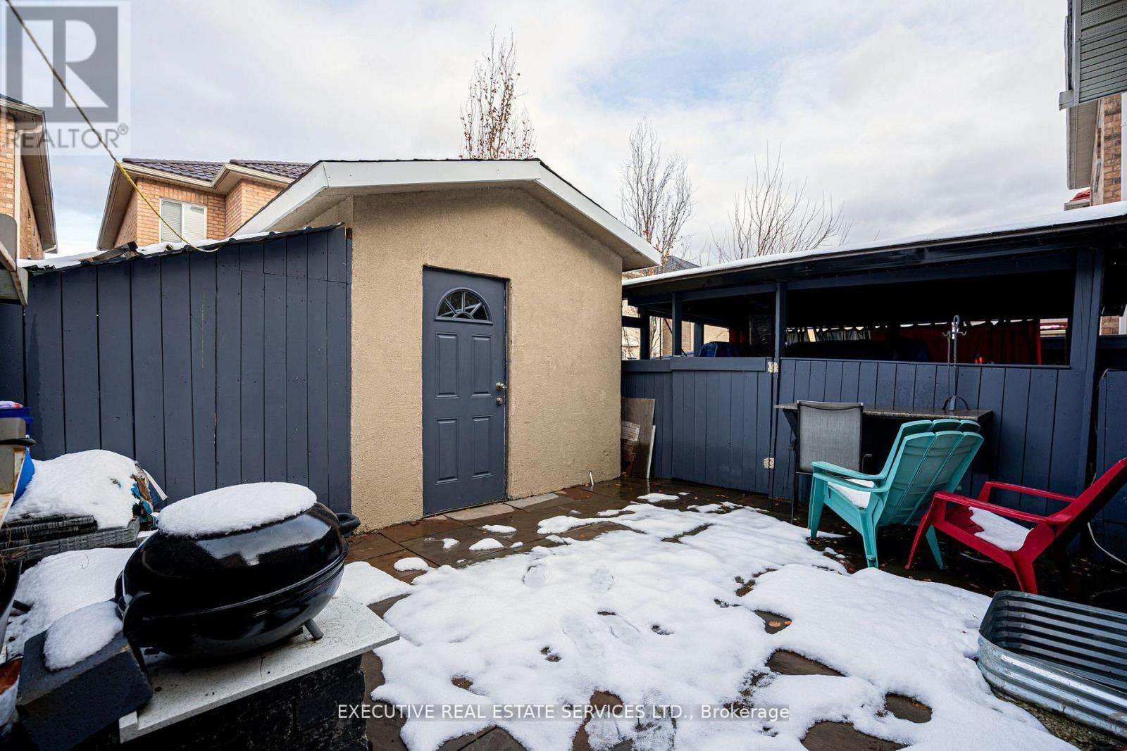 Photo 16 of 27 Savita Road, Brampton ON