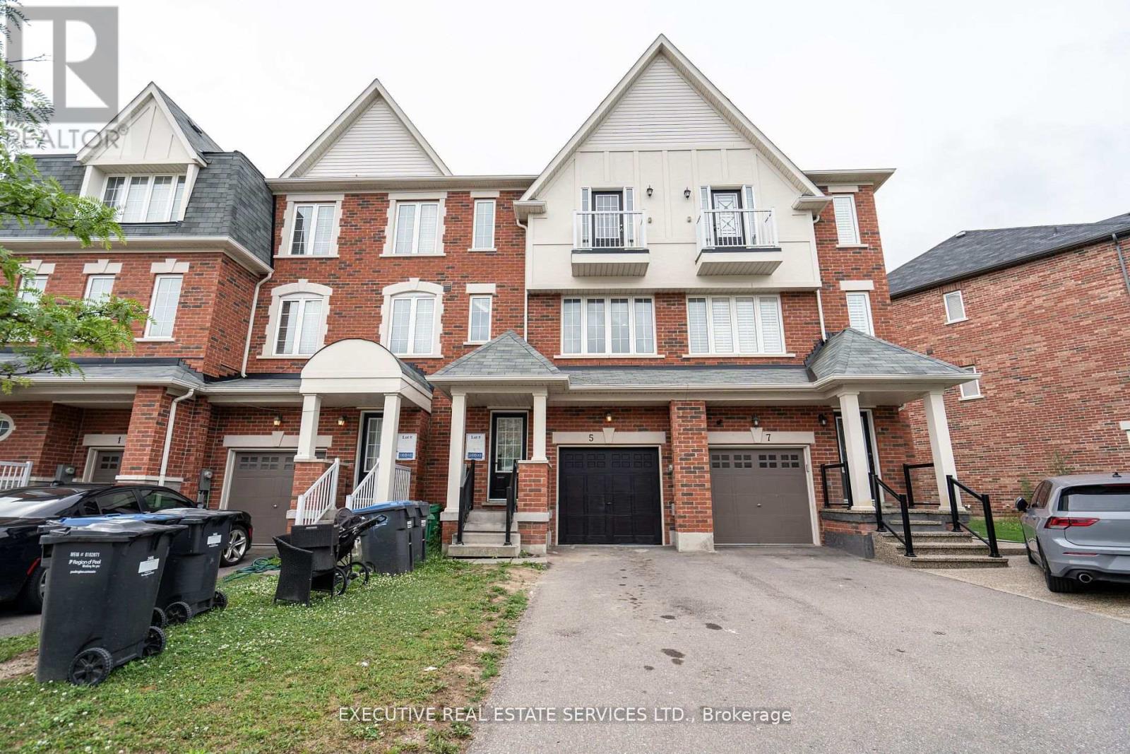 Photo 13 of 5 Sprucewood Road, Brampton ON