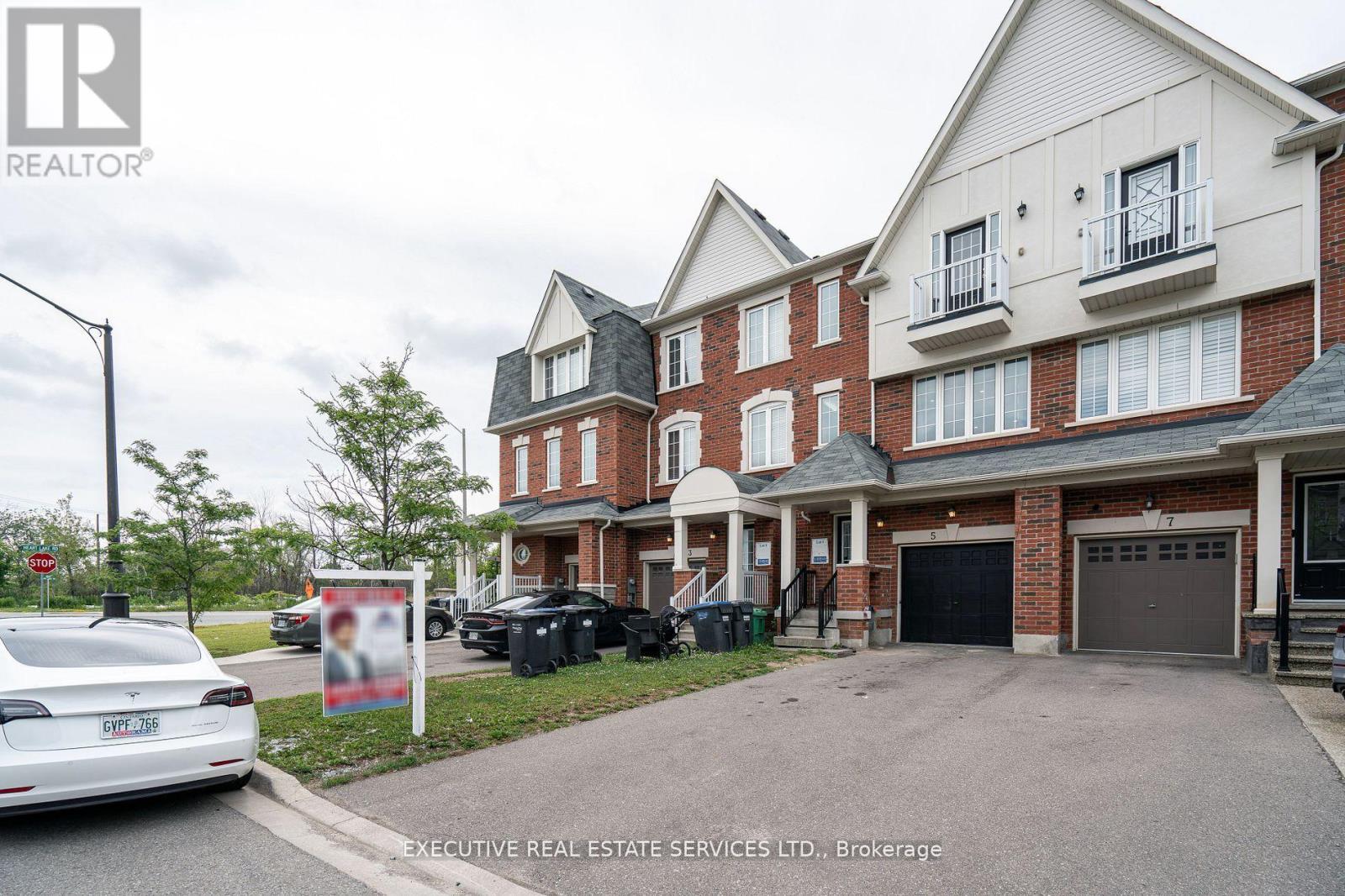 Photo 30 of 5 Sprucewood Road, Brampton ON