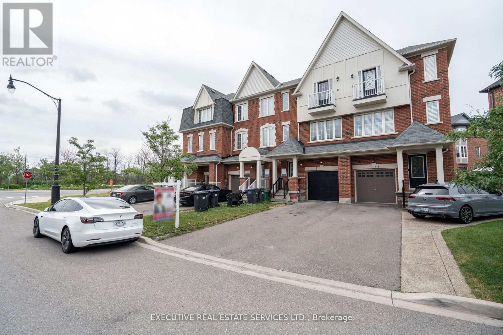 Photo 5 of 5 Sprucewood Road, Brampton ON