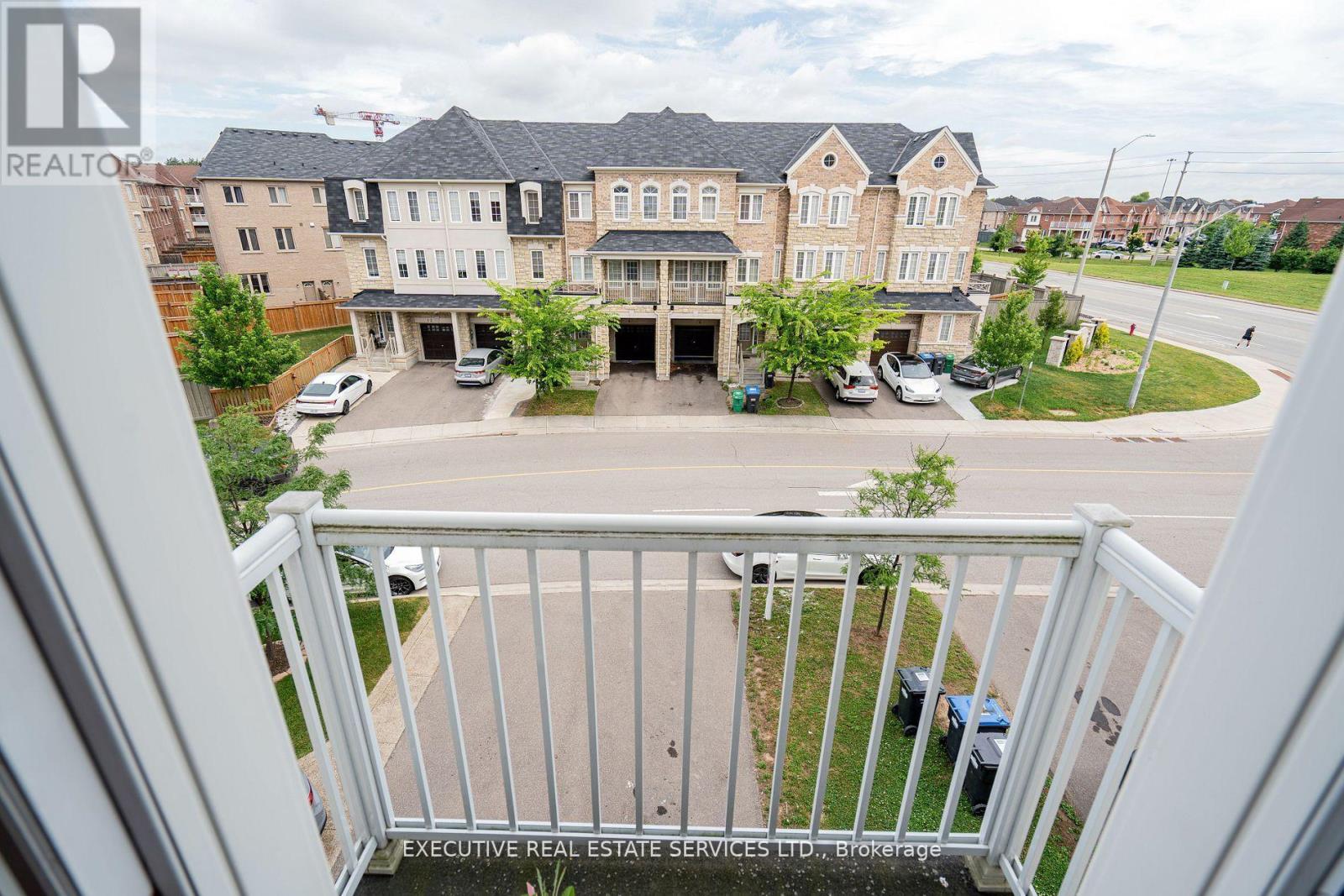 Photo 21 of 5 Sprucewood Road, Brampton ON