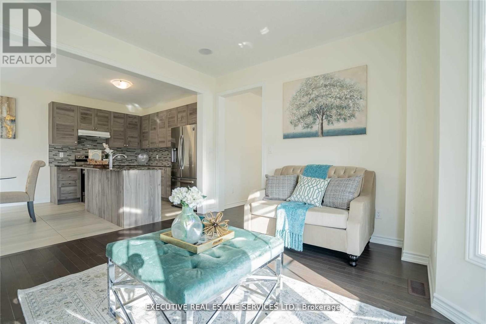 Photo 10 of 2 Thornvalley Terrace, Caledon ON