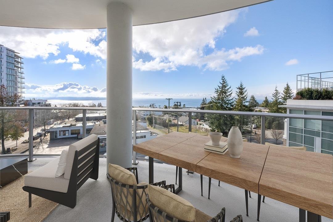 Photo 9 of 408 1441 Johnston Road, White Rock BC
