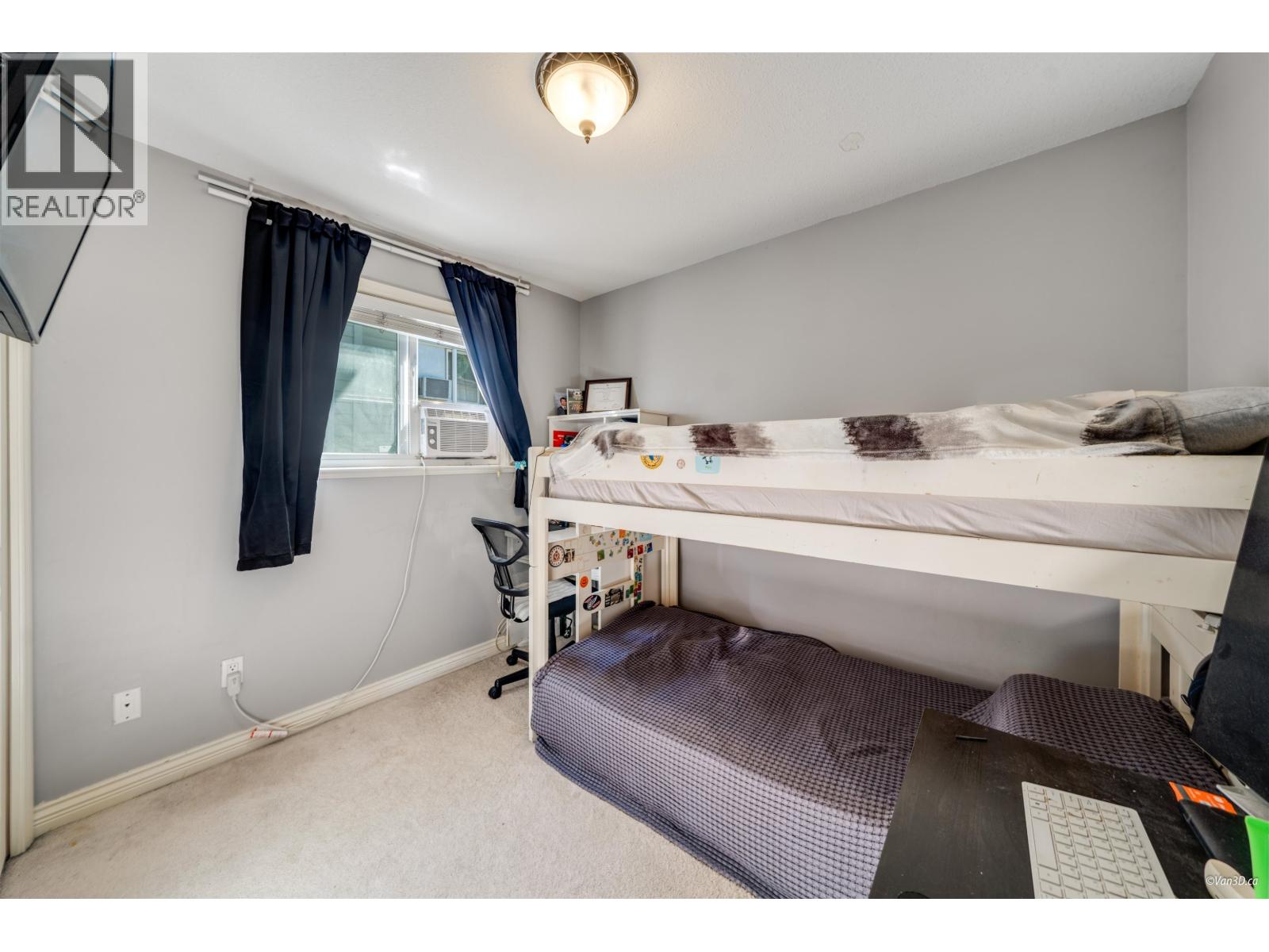 Photo 17 of 4663 Canada Way, Burnaby BC