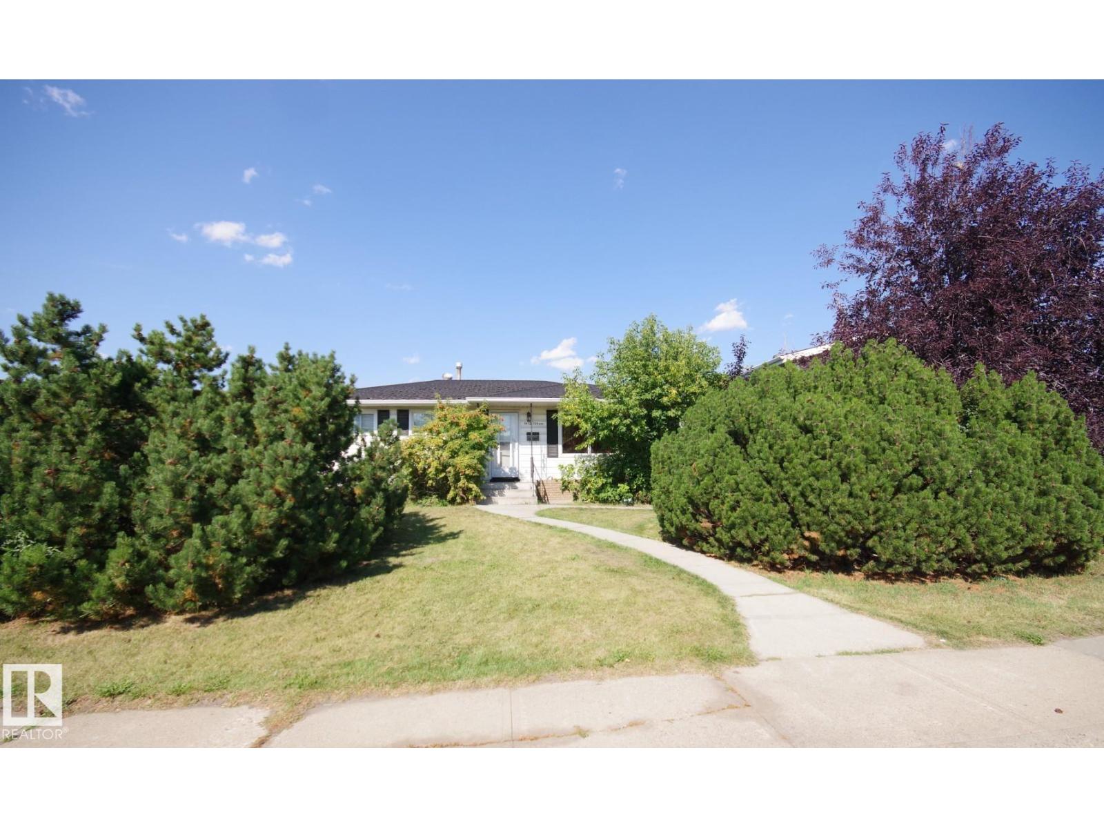 Photo 29 of 9412 134 Av Nw, Edmonton AB