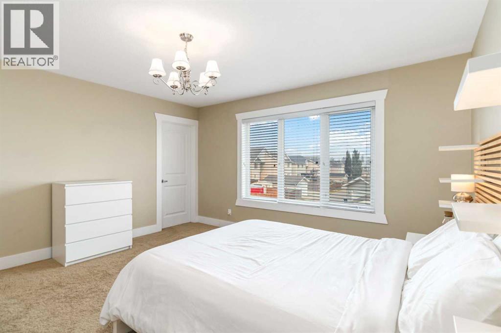 Photo 5 of 325 Heritage Drive, Fort Mcmurray AB