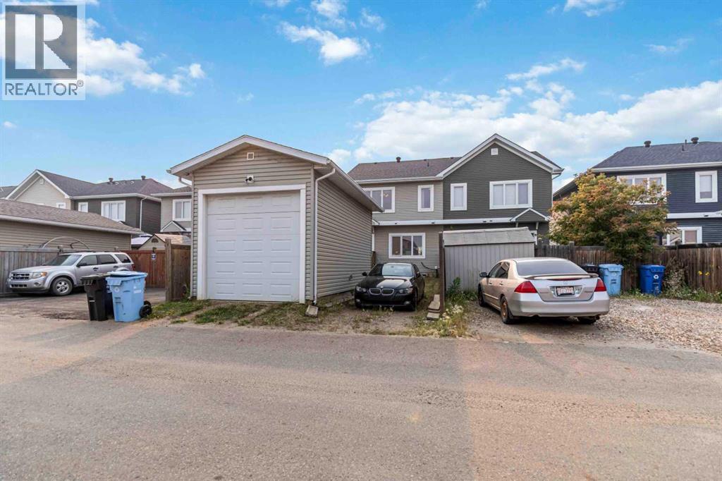 Photo 35 of 325 Heritage Drive, Fort Mcmurray AB