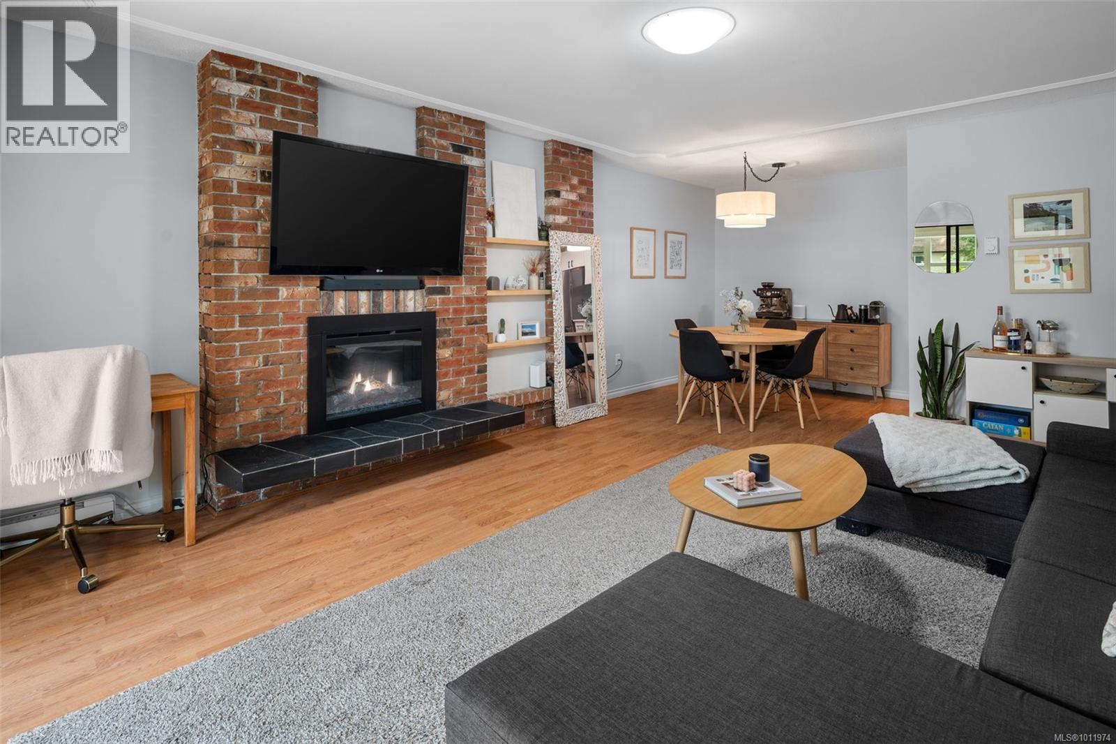 Photo 12 of 203 3244 Seaton St, Saanich BC