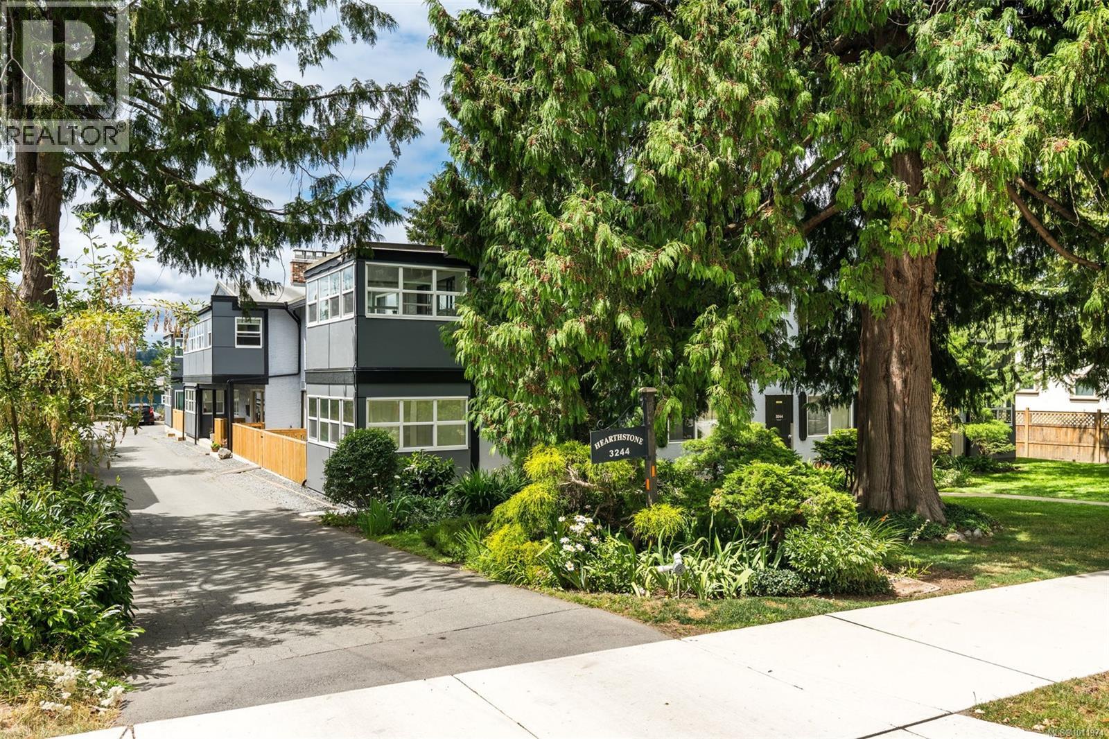 Photo 32 of 203 3244 Seaton St, Saanich BC