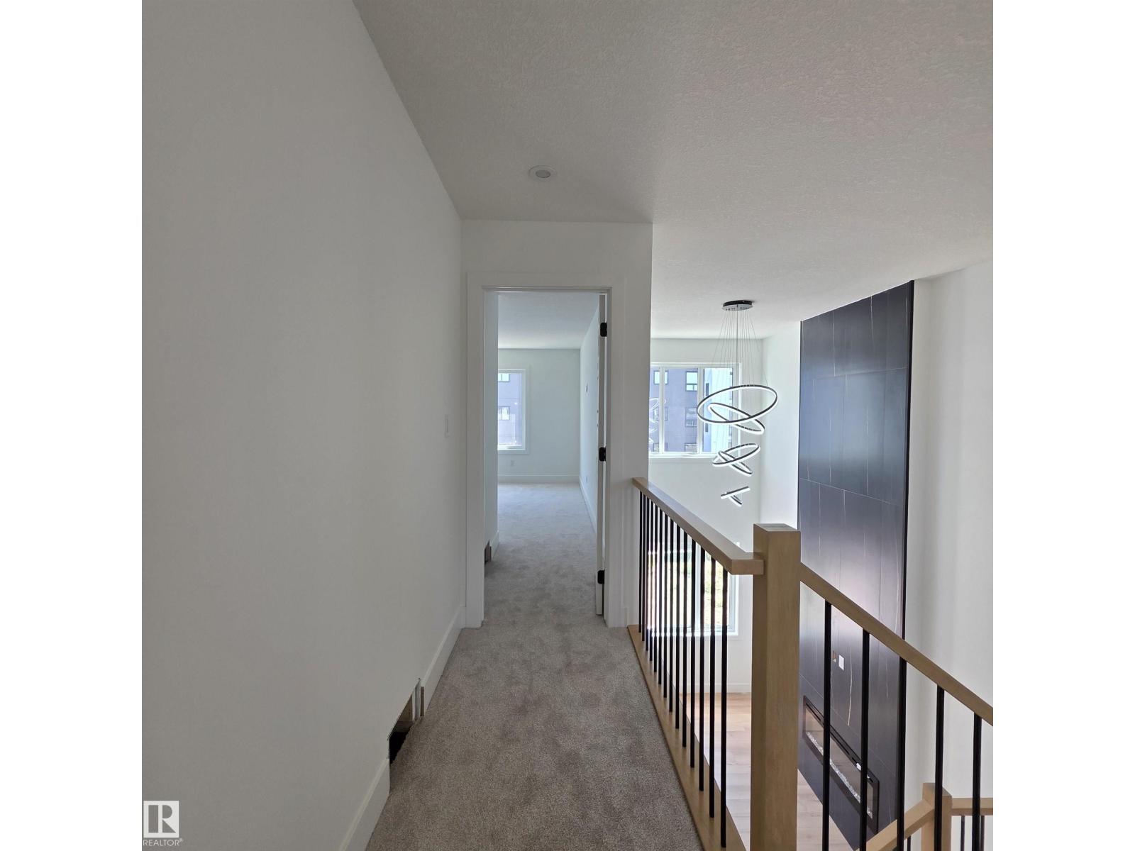 Photo 5 of 2407 205 St Nw, Edmonton AB