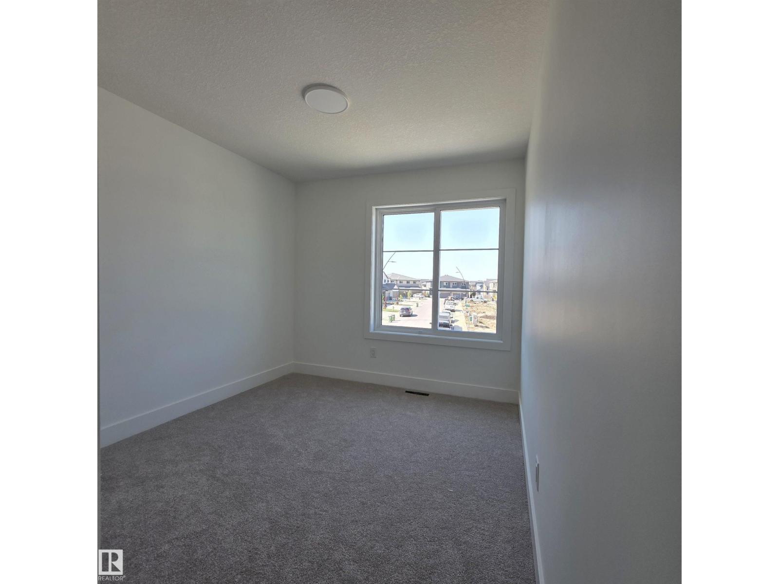 Photo 1 of 2407 205 St Nw, Edmonton AB