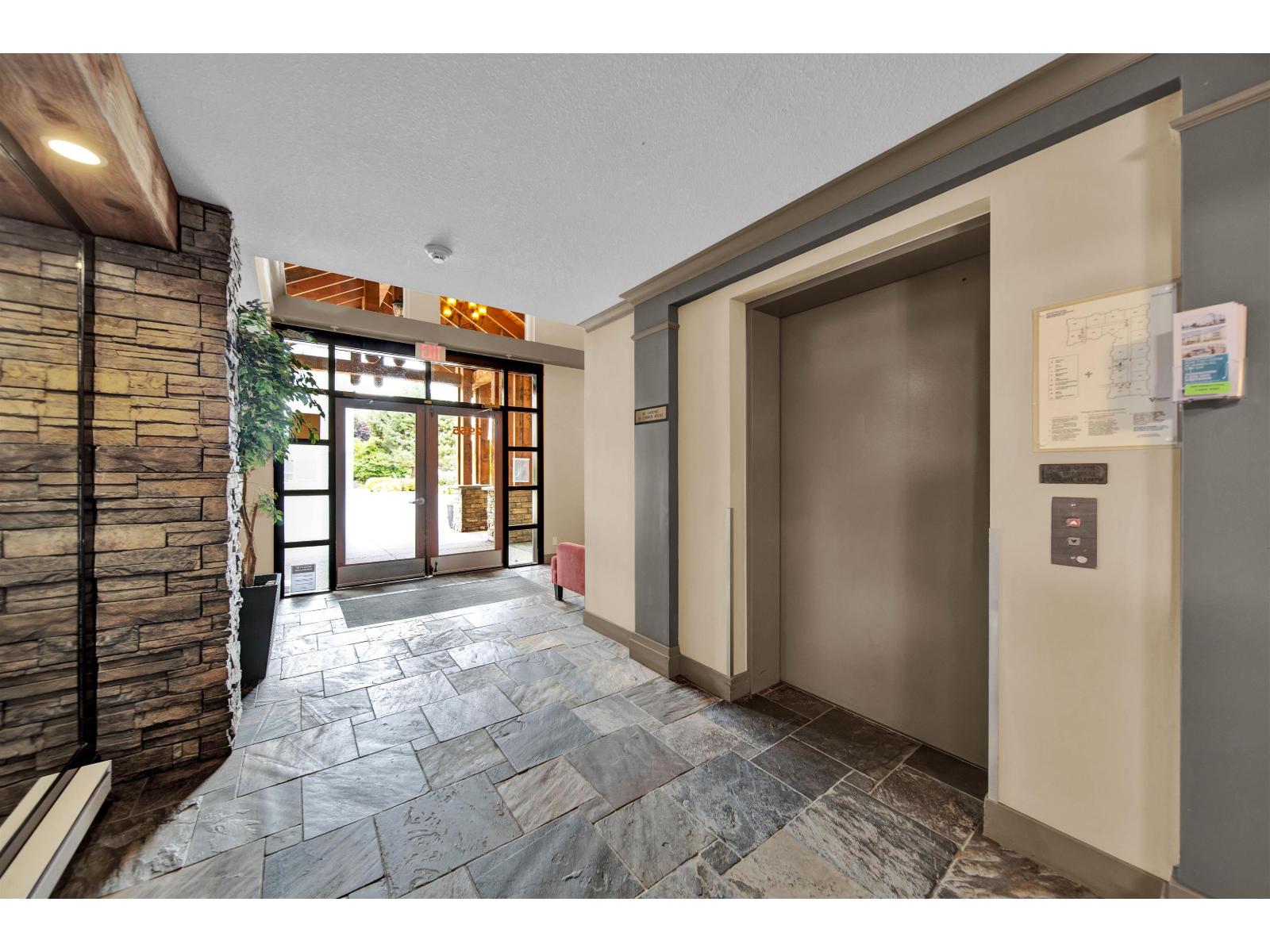 Photo 27 of 209 2955 Diamond Crescent, Abbotsford BC