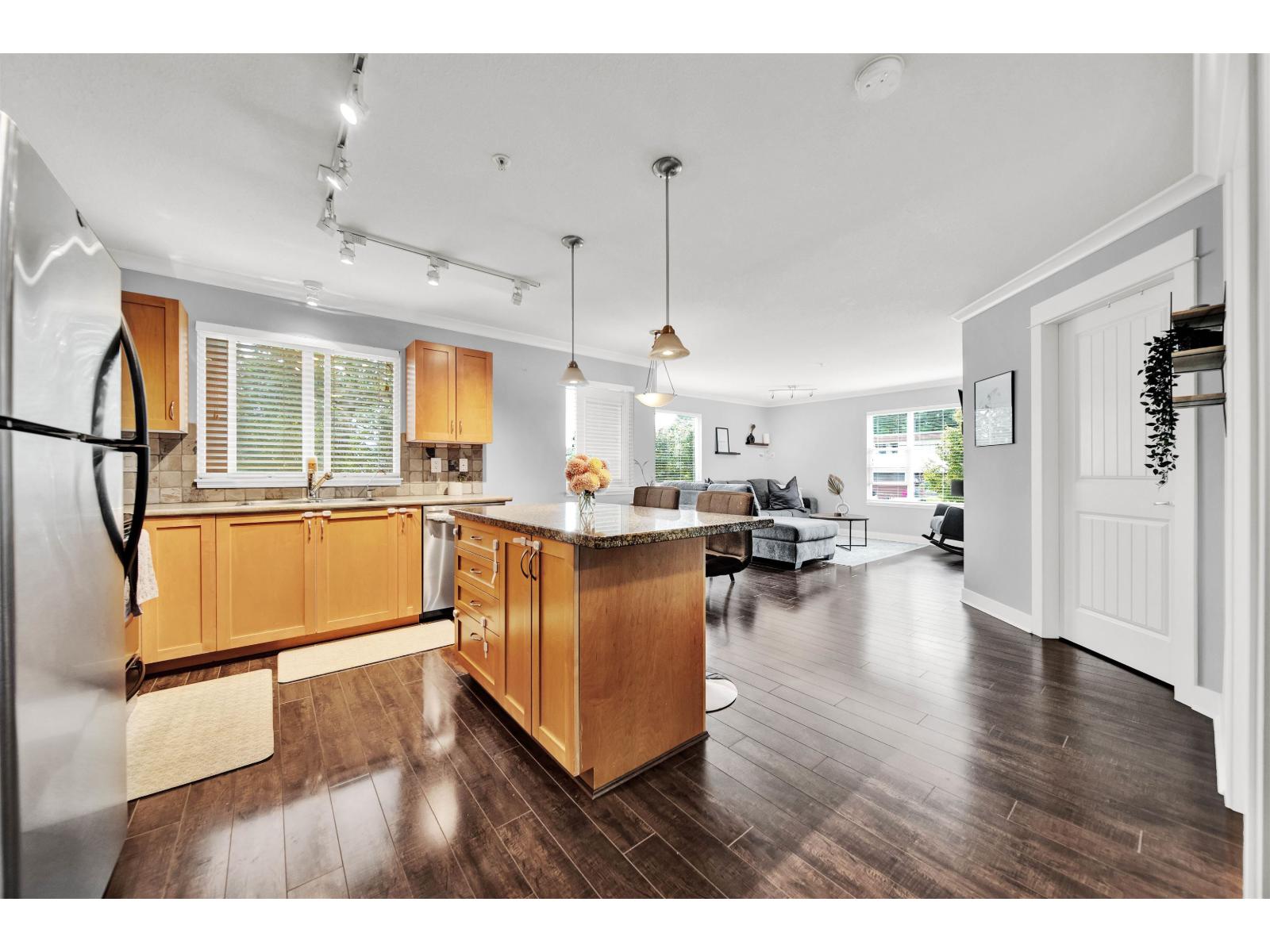 Photo 21 of 209 2955 Diamond Crescent, Abbotsford BC