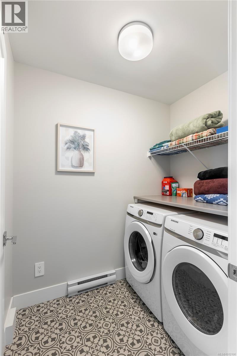  2768 Celestial Court, Langford