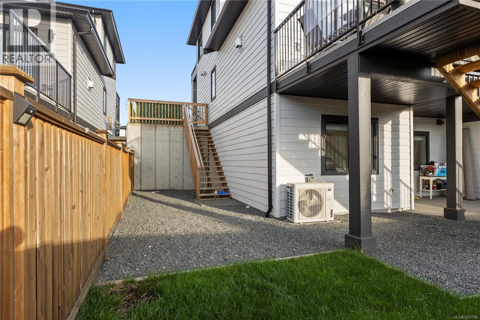  2768 Celestial Court, Langford
