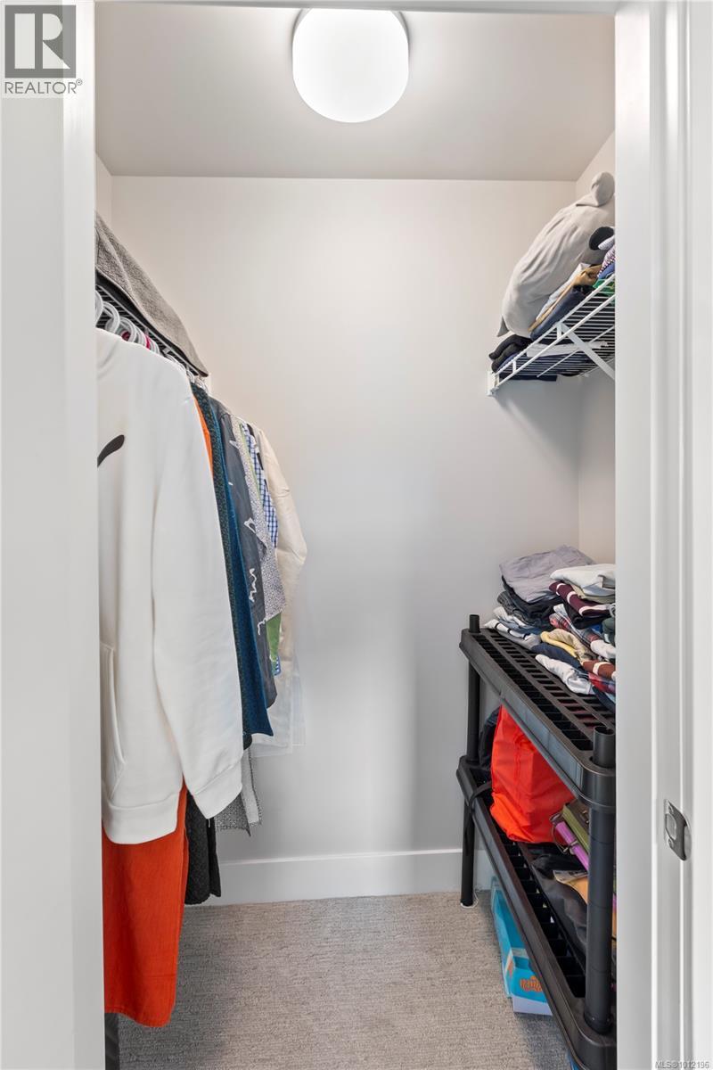  2768 Celestial Court, Langford