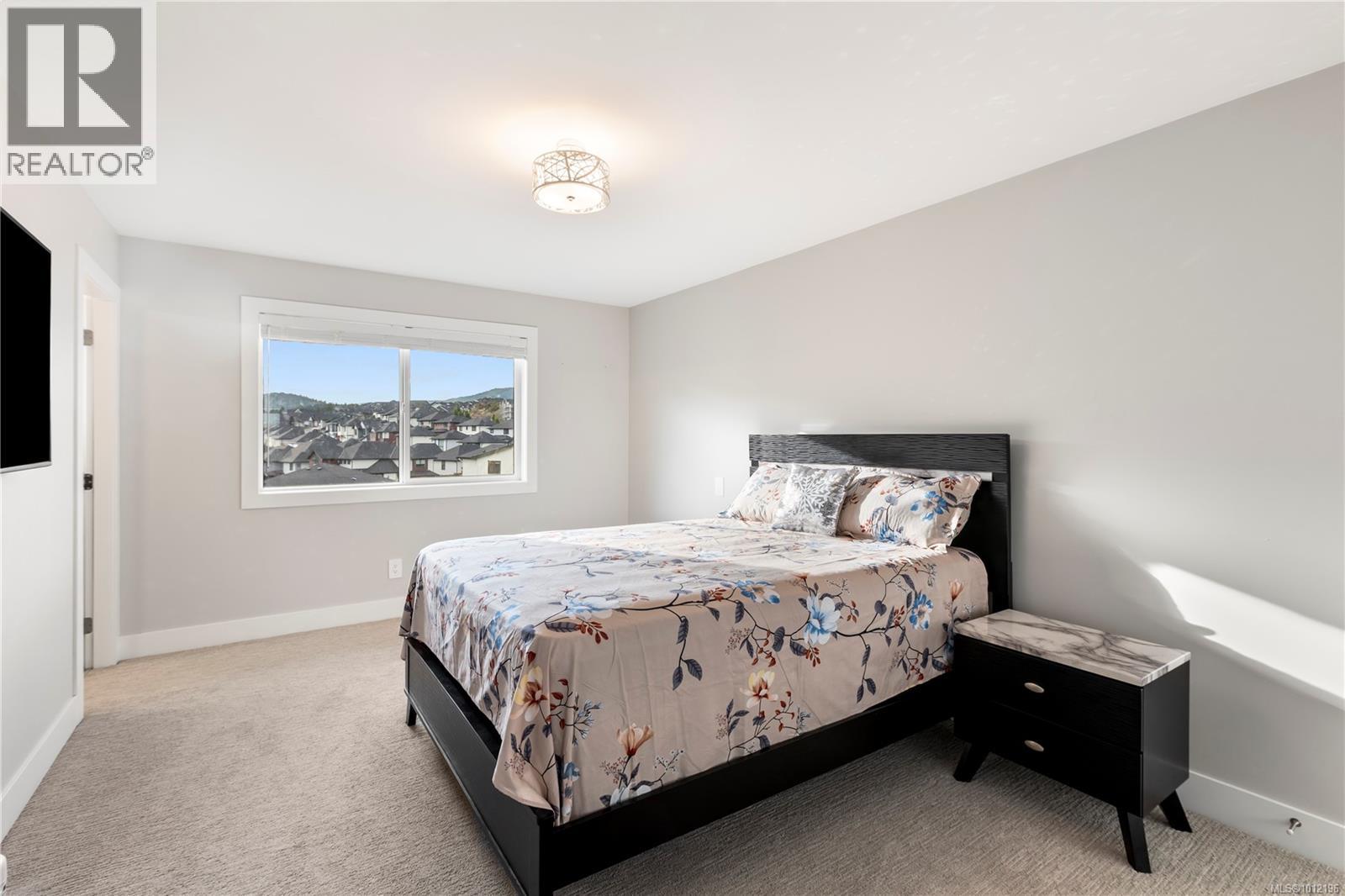  2768 Celestial Court, Langford