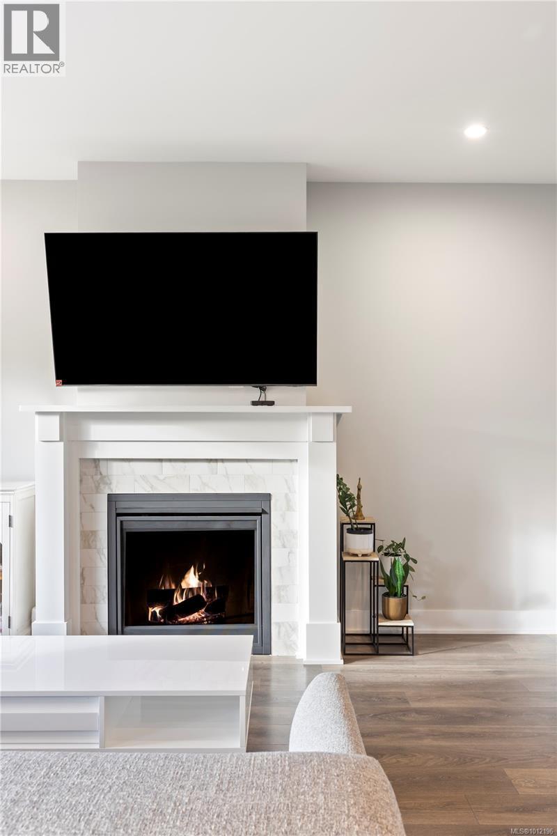  2768 Celestial Court, Langford