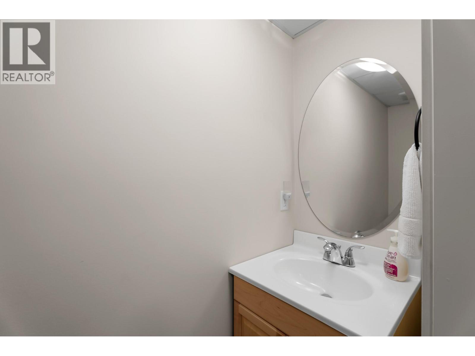 2802 Henstridge Road Unit# 2, Sorrento