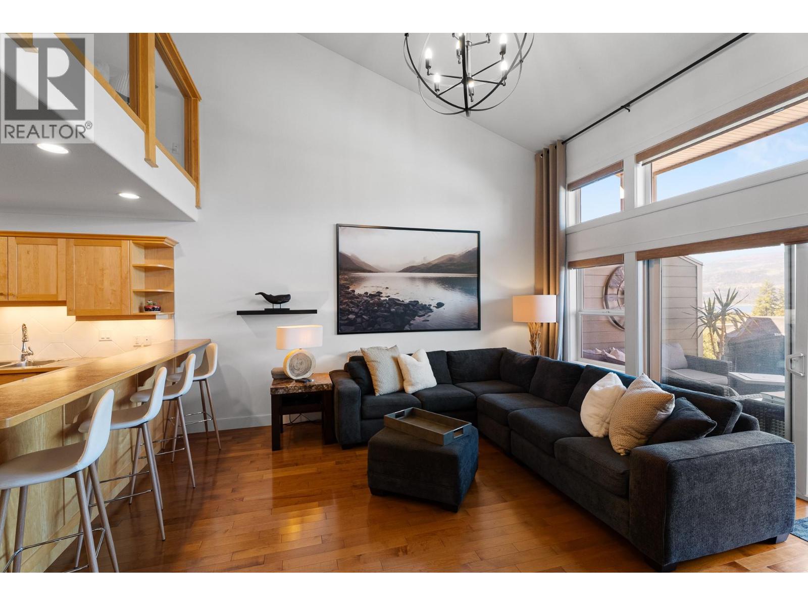 2802 Henstridge Road Unit# 2, Sorrento