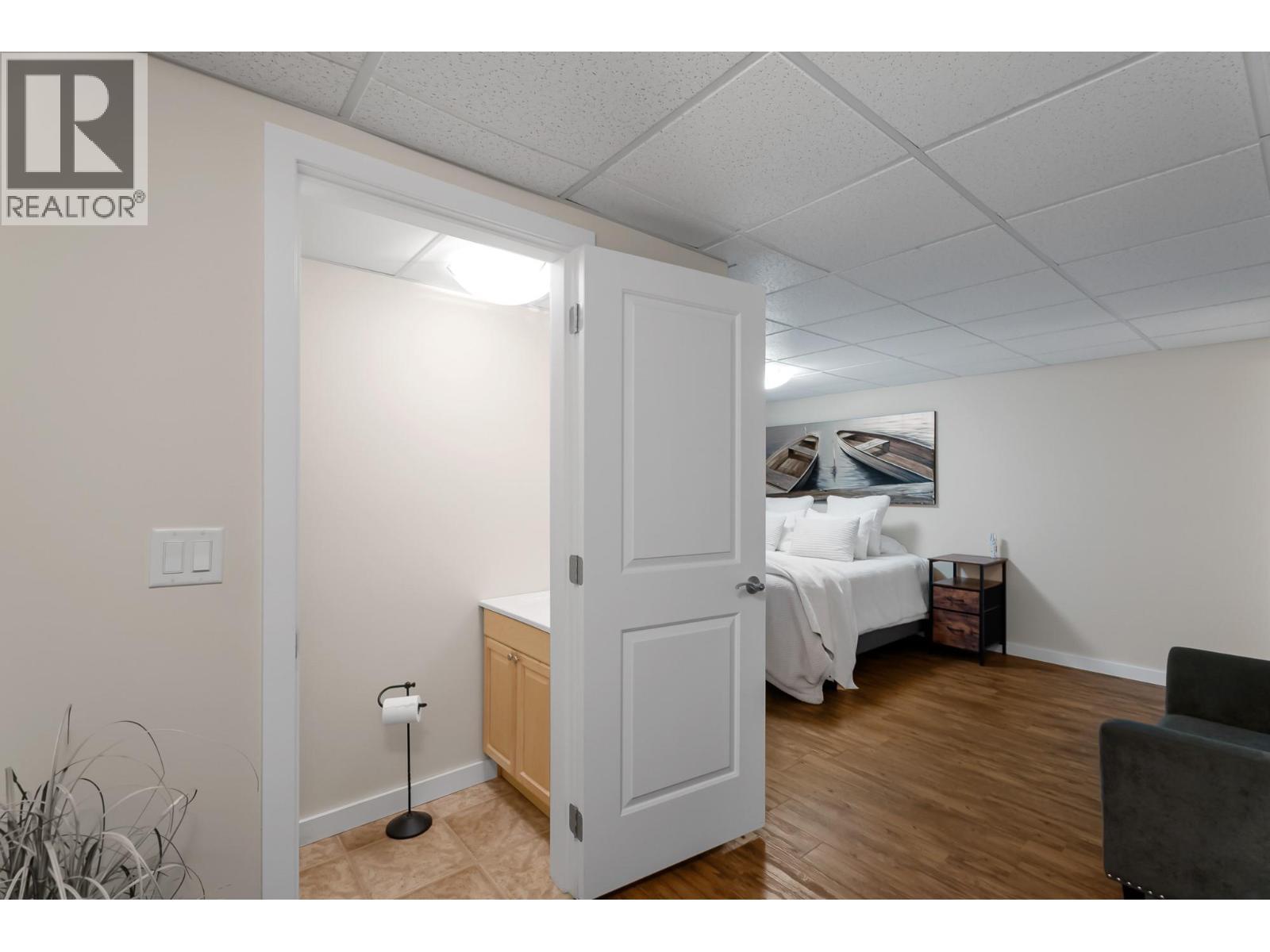 2802 Henstridge Road Unit# 2, Sorrento