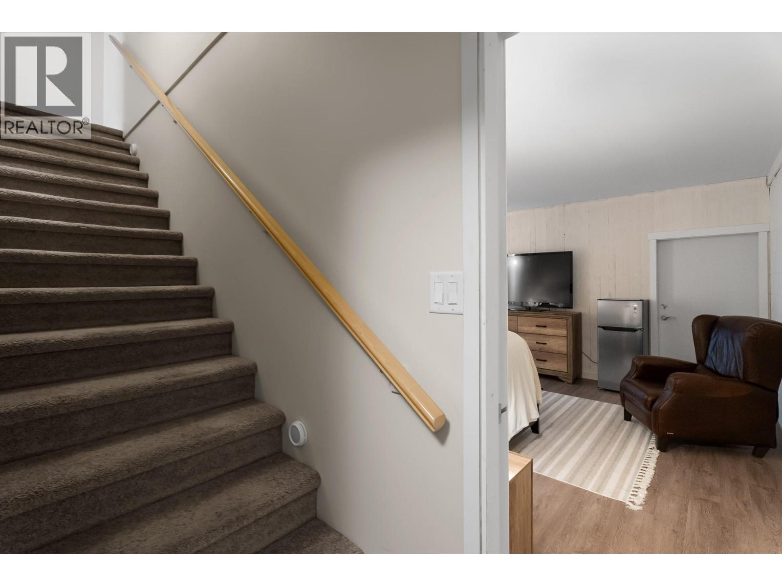 2802 Henstridge Road Unit# 2, Sorrento