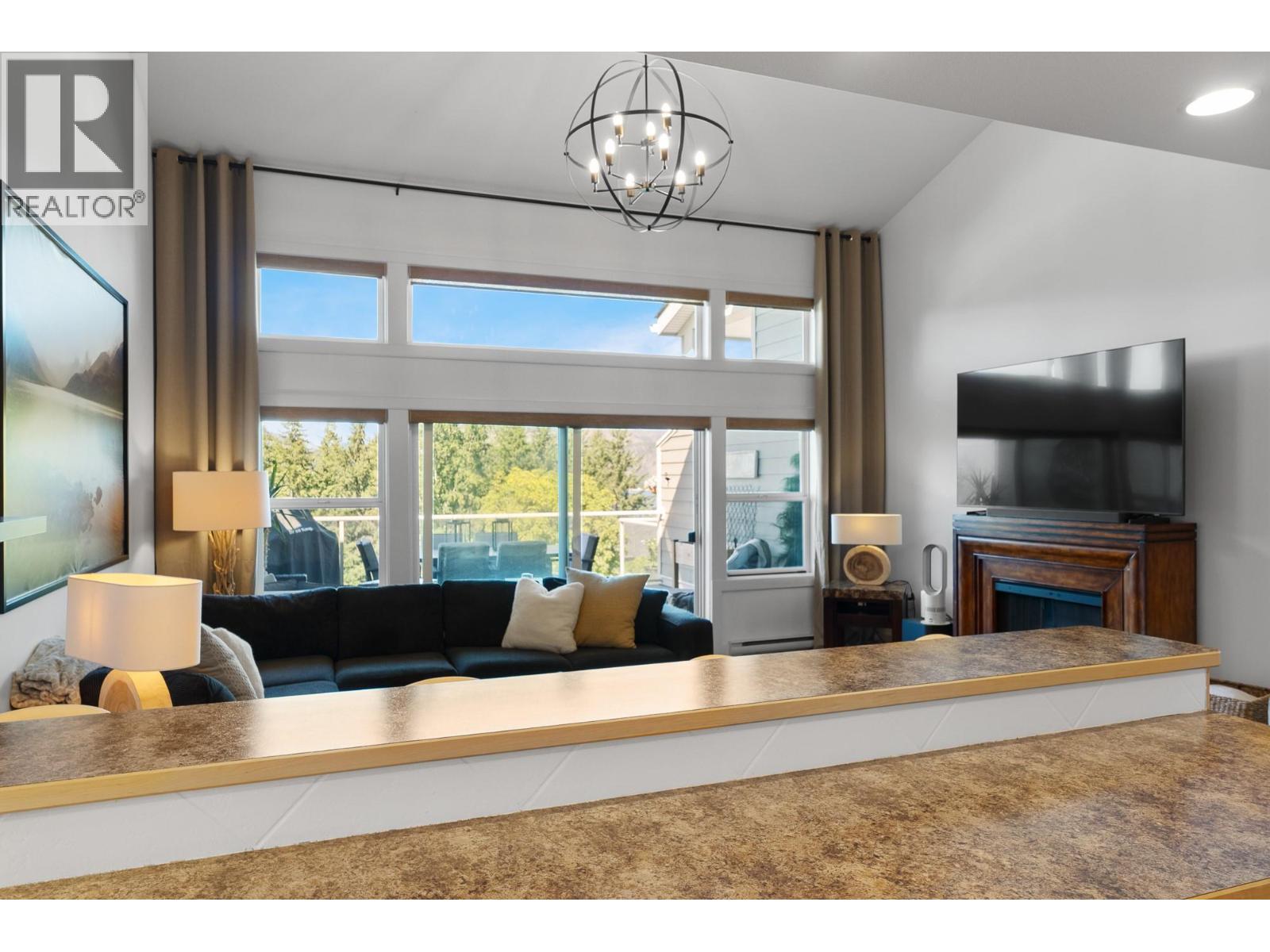 2802 Henstridge Road Unit# 2, Sorrento