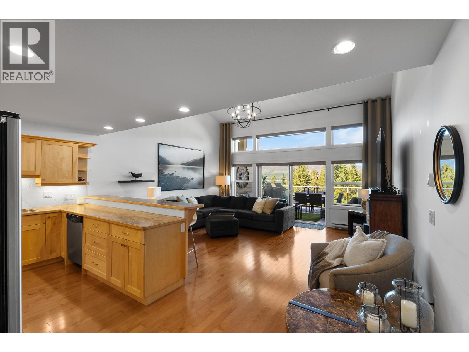 2802 Henstridge Road Unit# 2, Sorrento