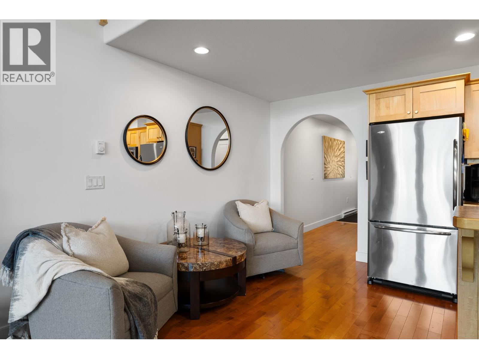 2802 Henstridge Road Unit# 2, Sorrento