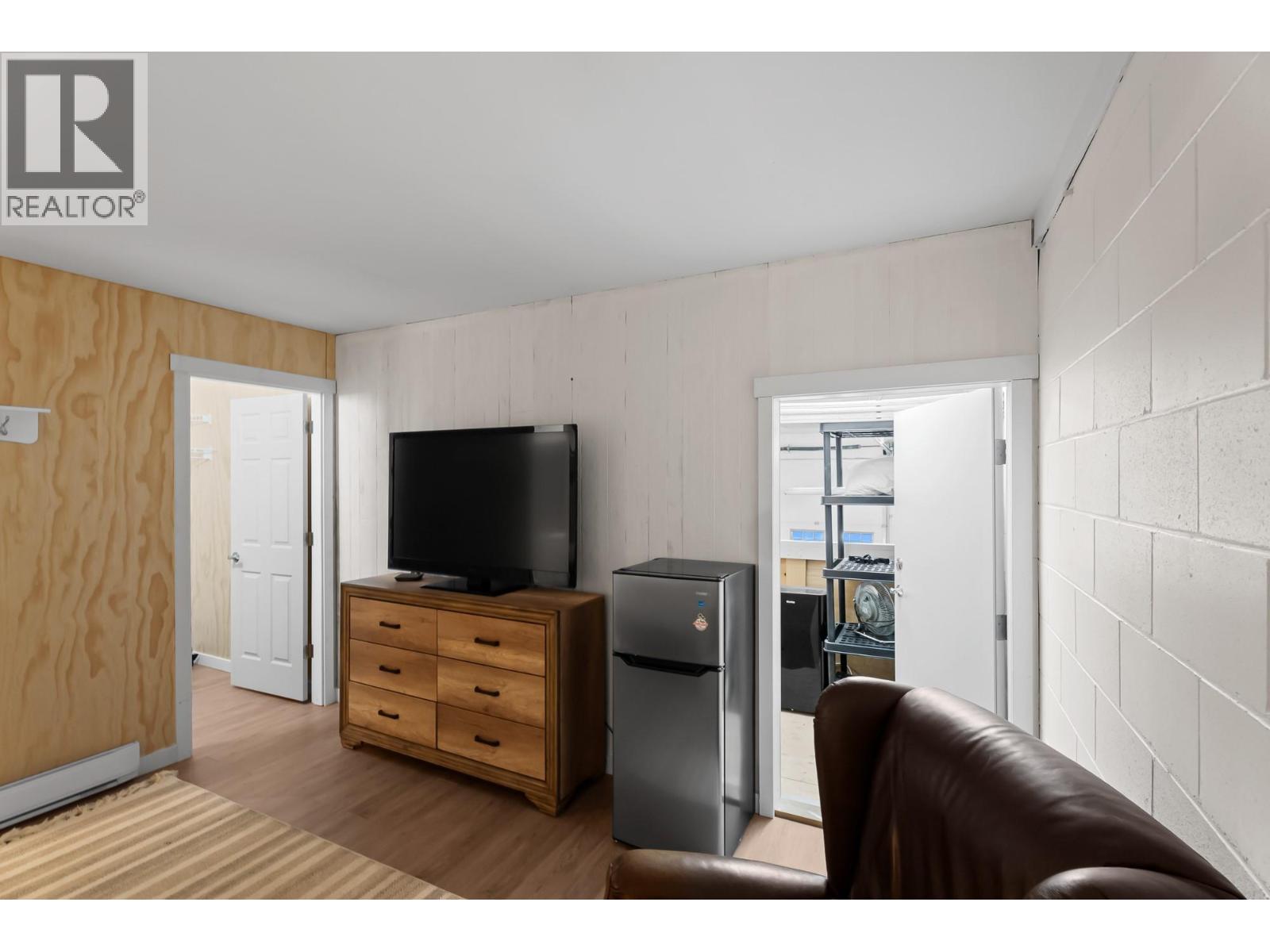 2802 Henstridge Road Unit# 2, Sorrento