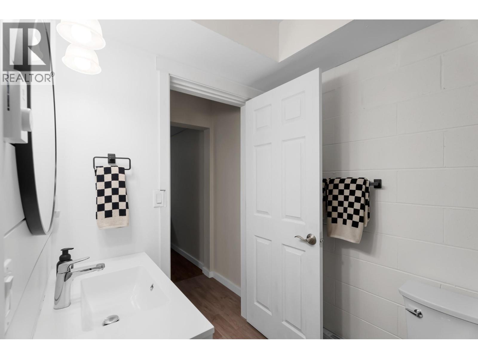2802 Henstridge Road Unit# 2, Sorrento