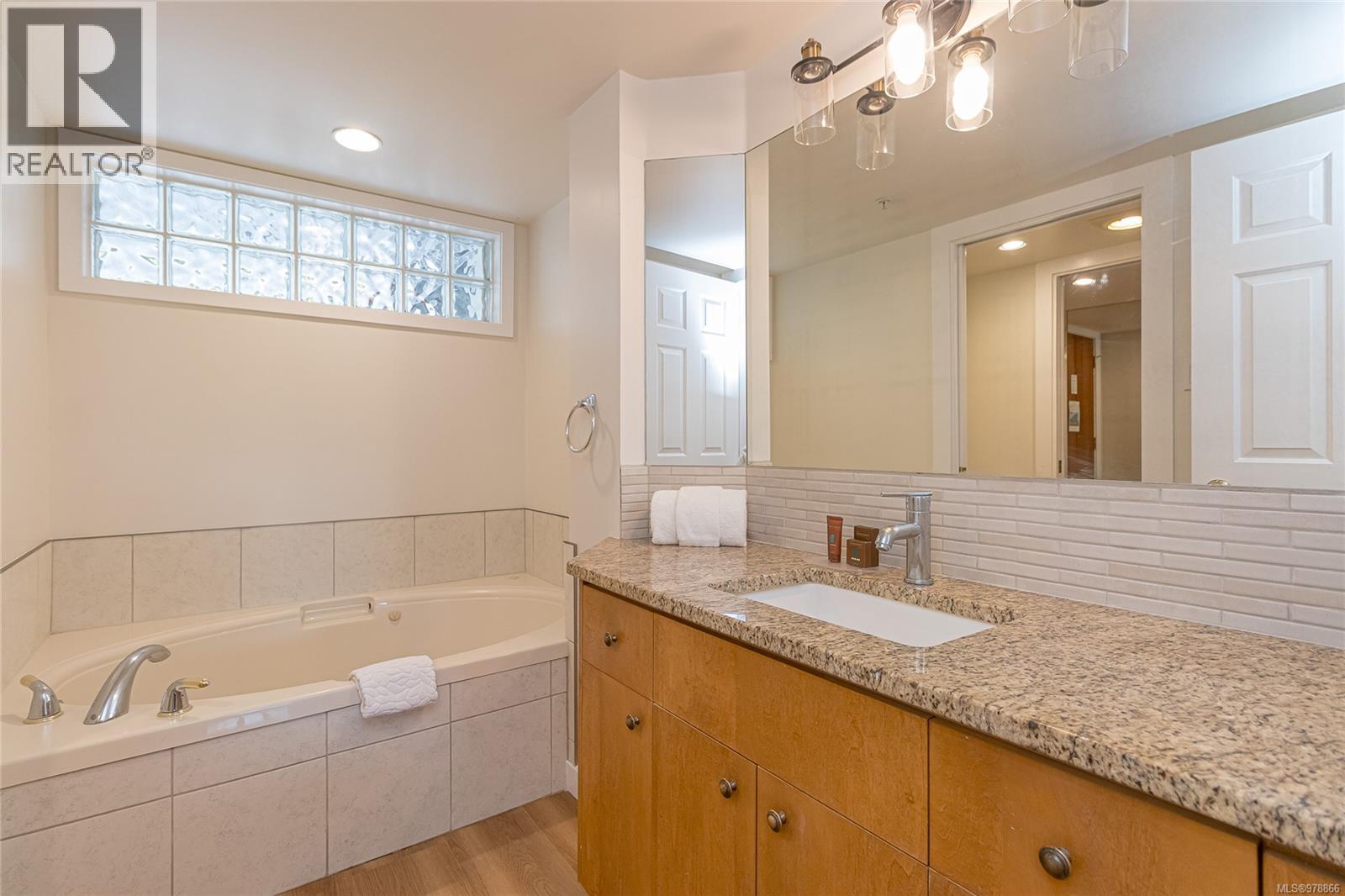 Photo 76 of 726 1600 Stroulger Rd, Nanoose Bay BC