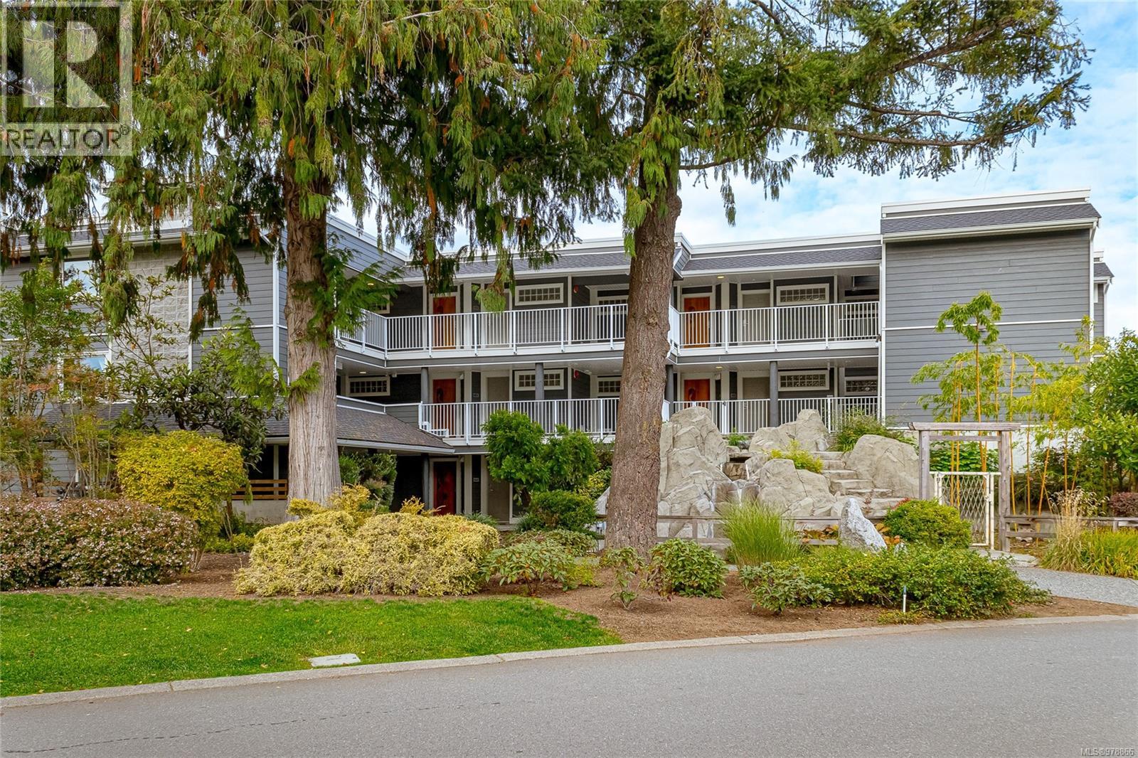 Photo 10 of 726 1600 Stroulger Rd, Nanoose Bay BC
